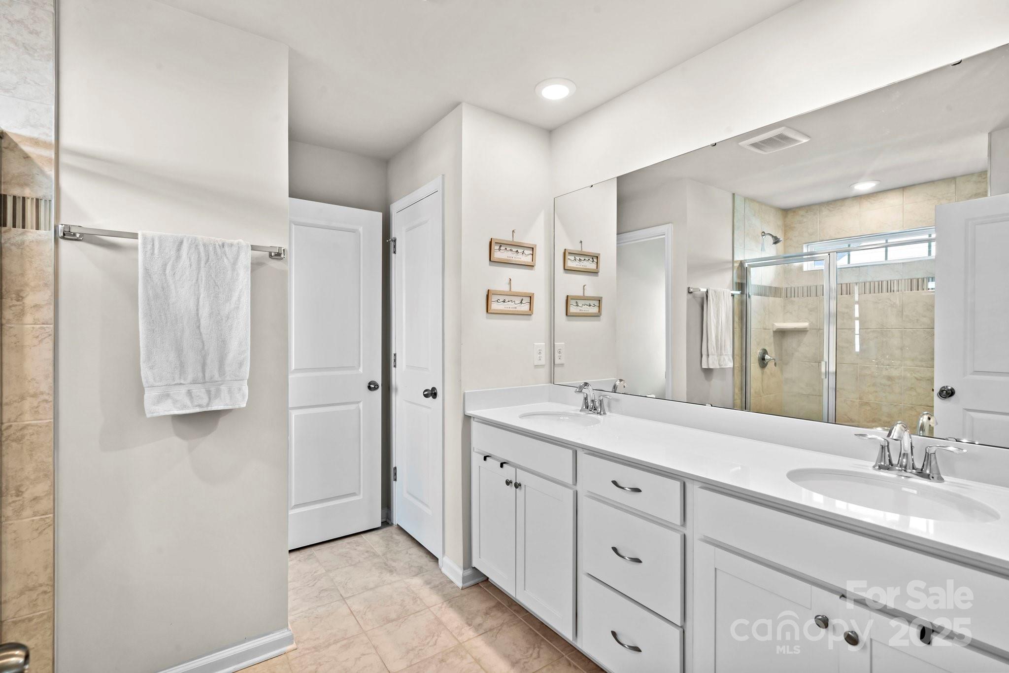 221 Tackle Box Drive