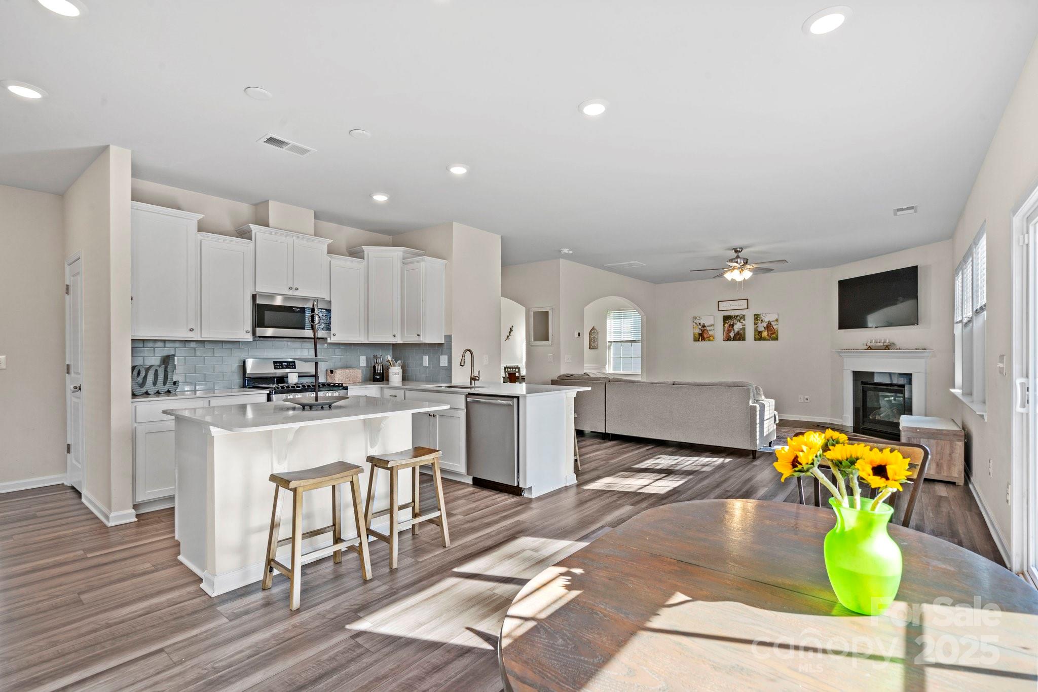 221 Tackle Box Drive