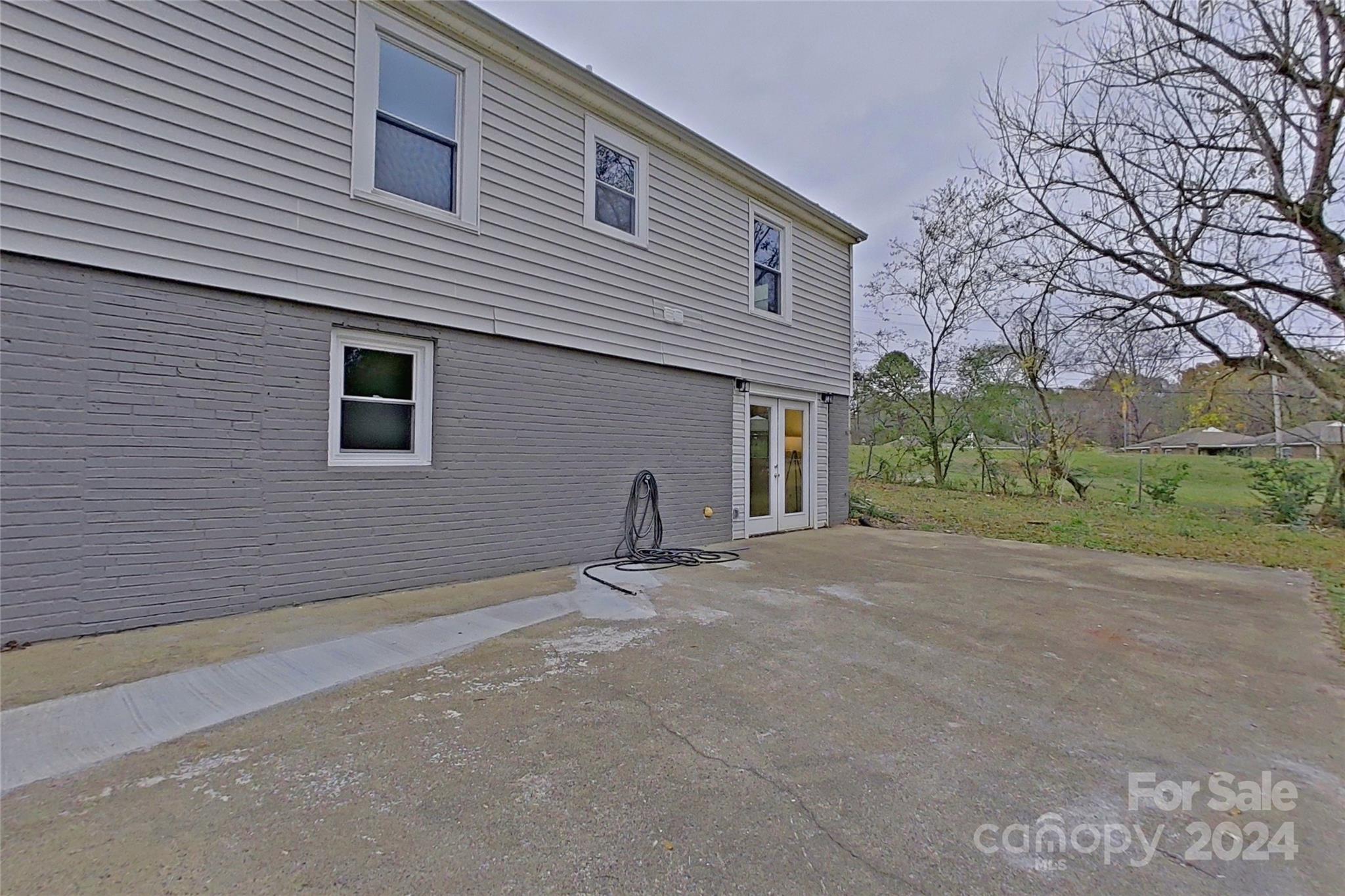 848 Churchill Drive