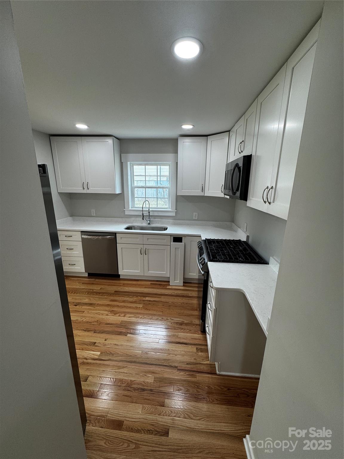 112 Mccray Avenue