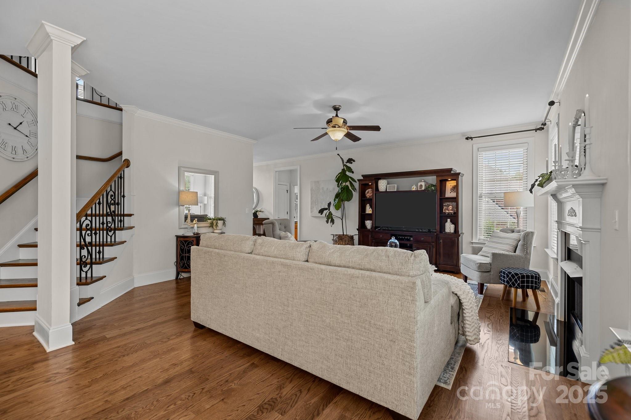 10418 Annie Oakley Lane