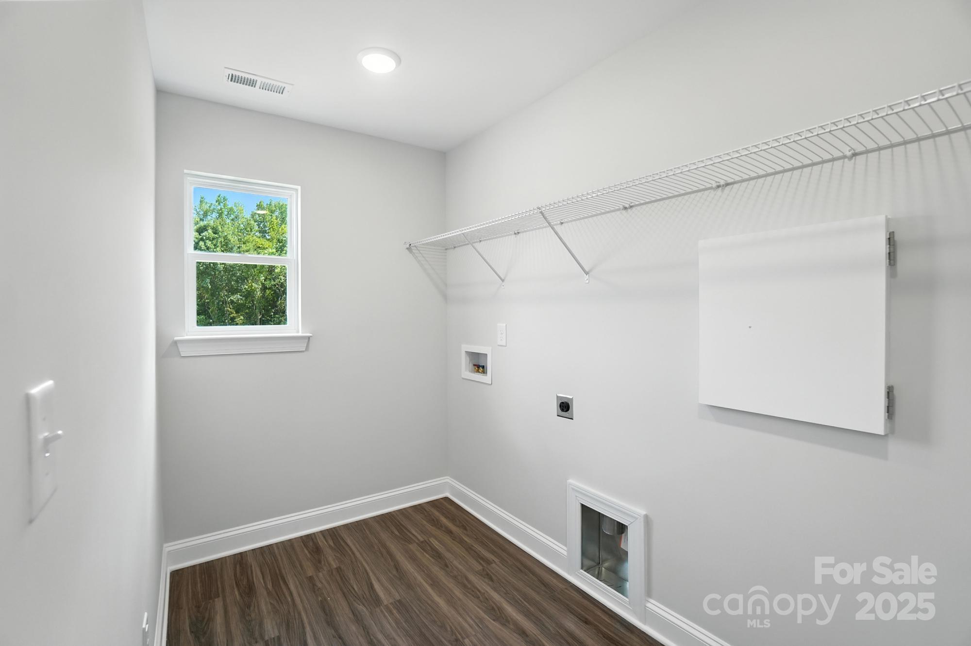 5124 Heathland Drive