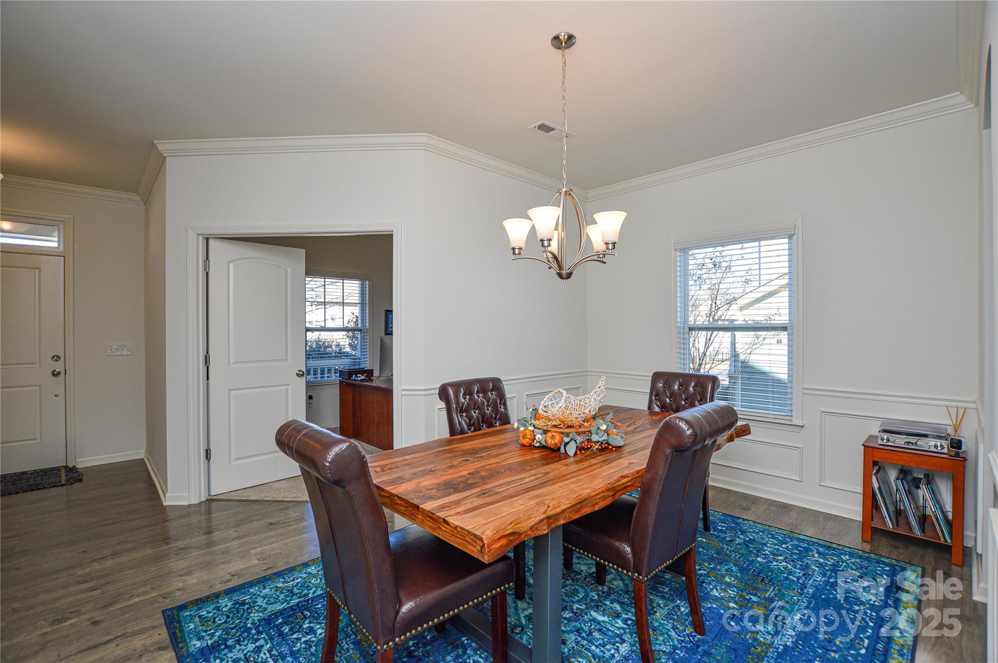 4418 Huntley Glen Drive