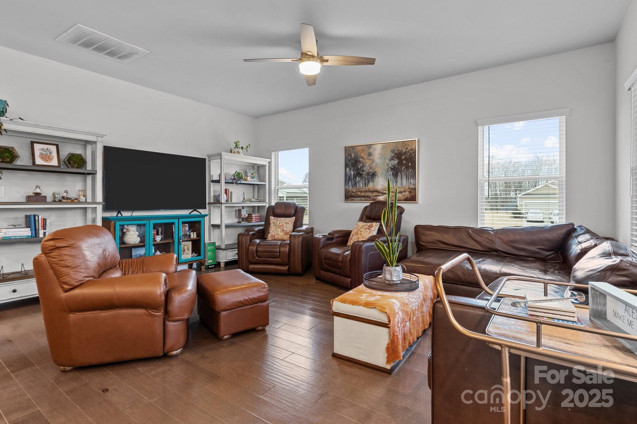 8932 Pennegrove Circle