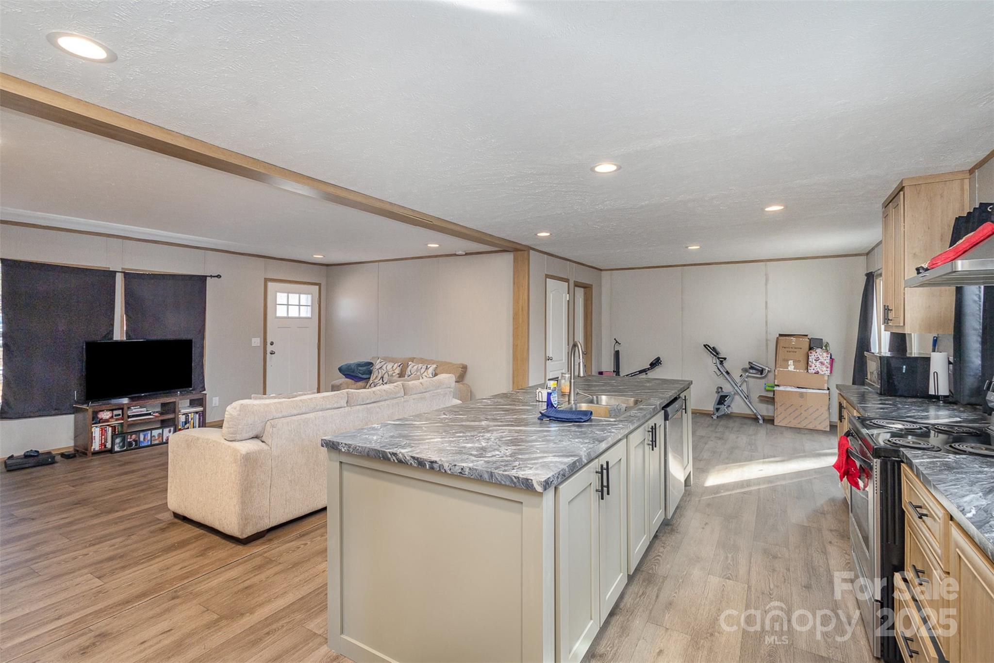 616 Lhasa Apso Lane