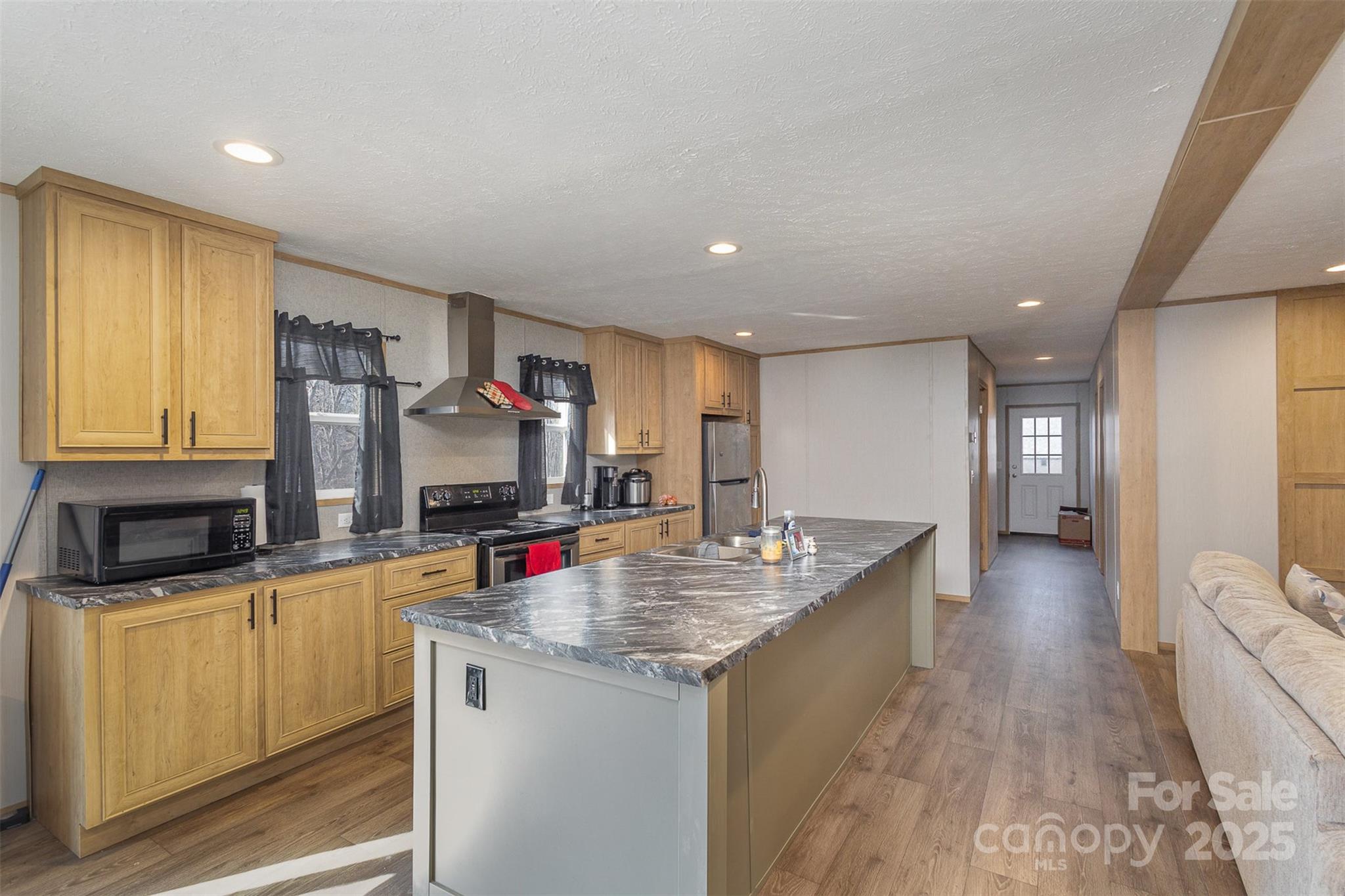 616 Lhasa Apso Lane