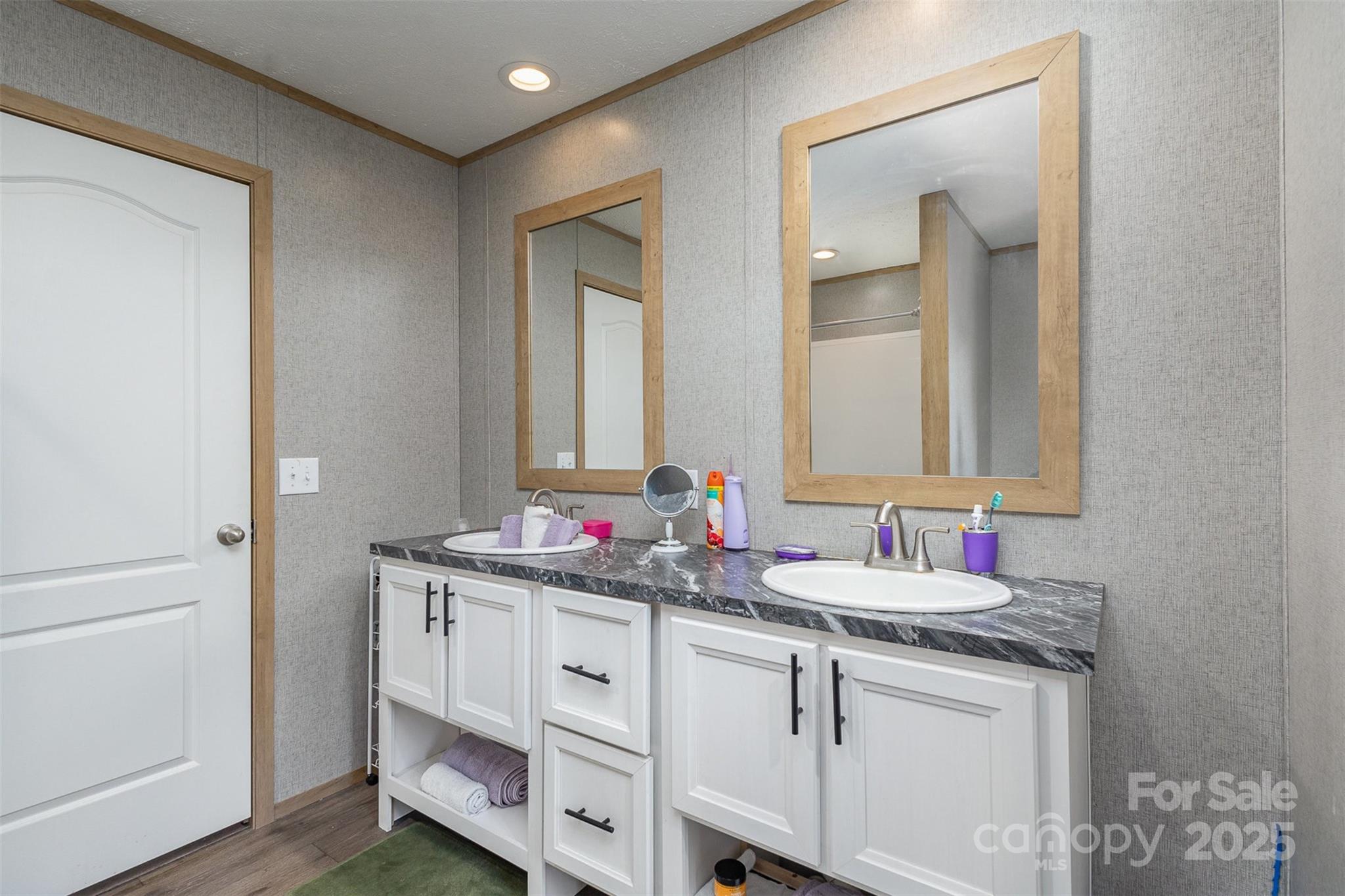 616 Lhasa Apso Lane