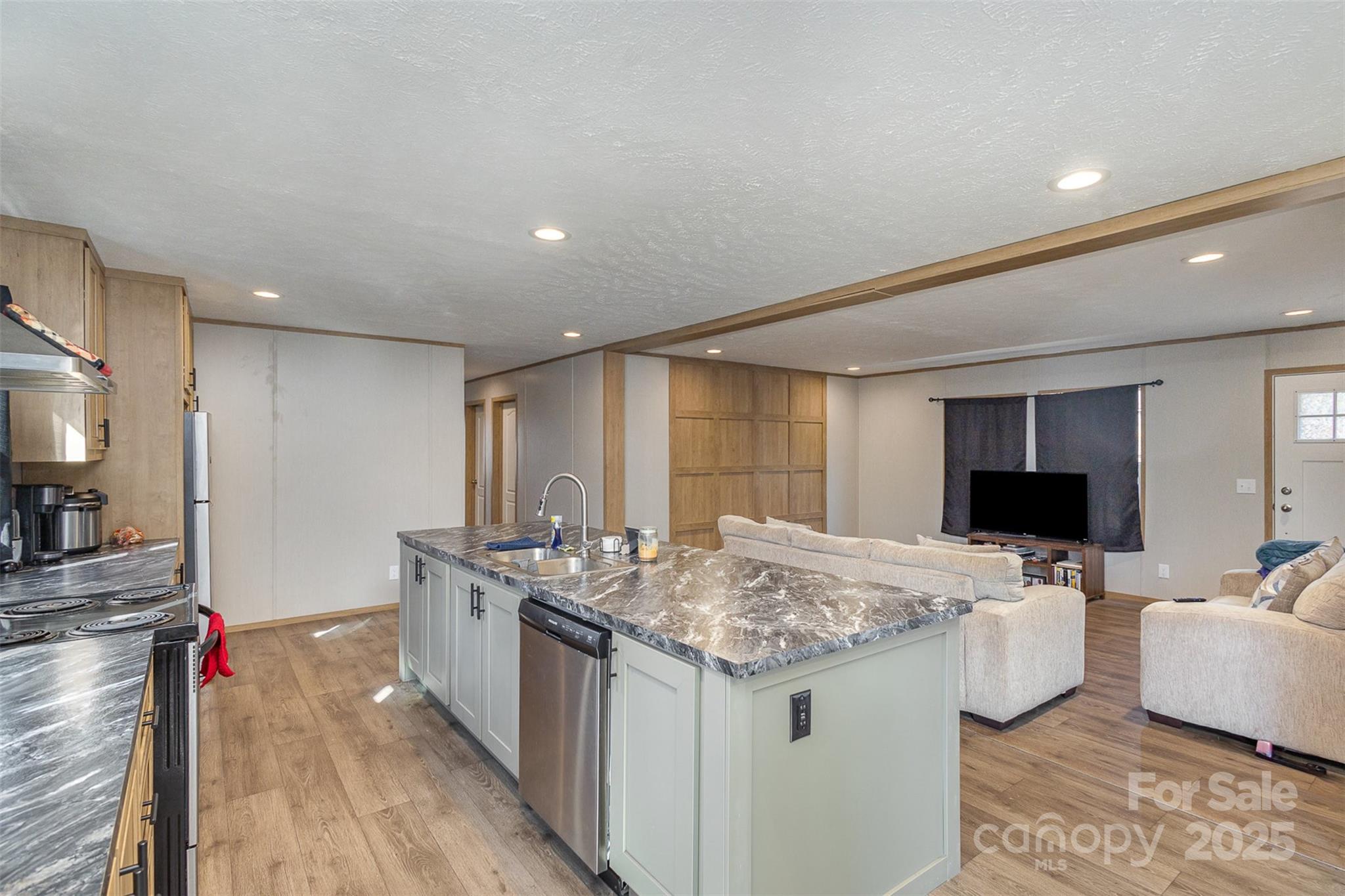 616 Lhasa Apso Lane