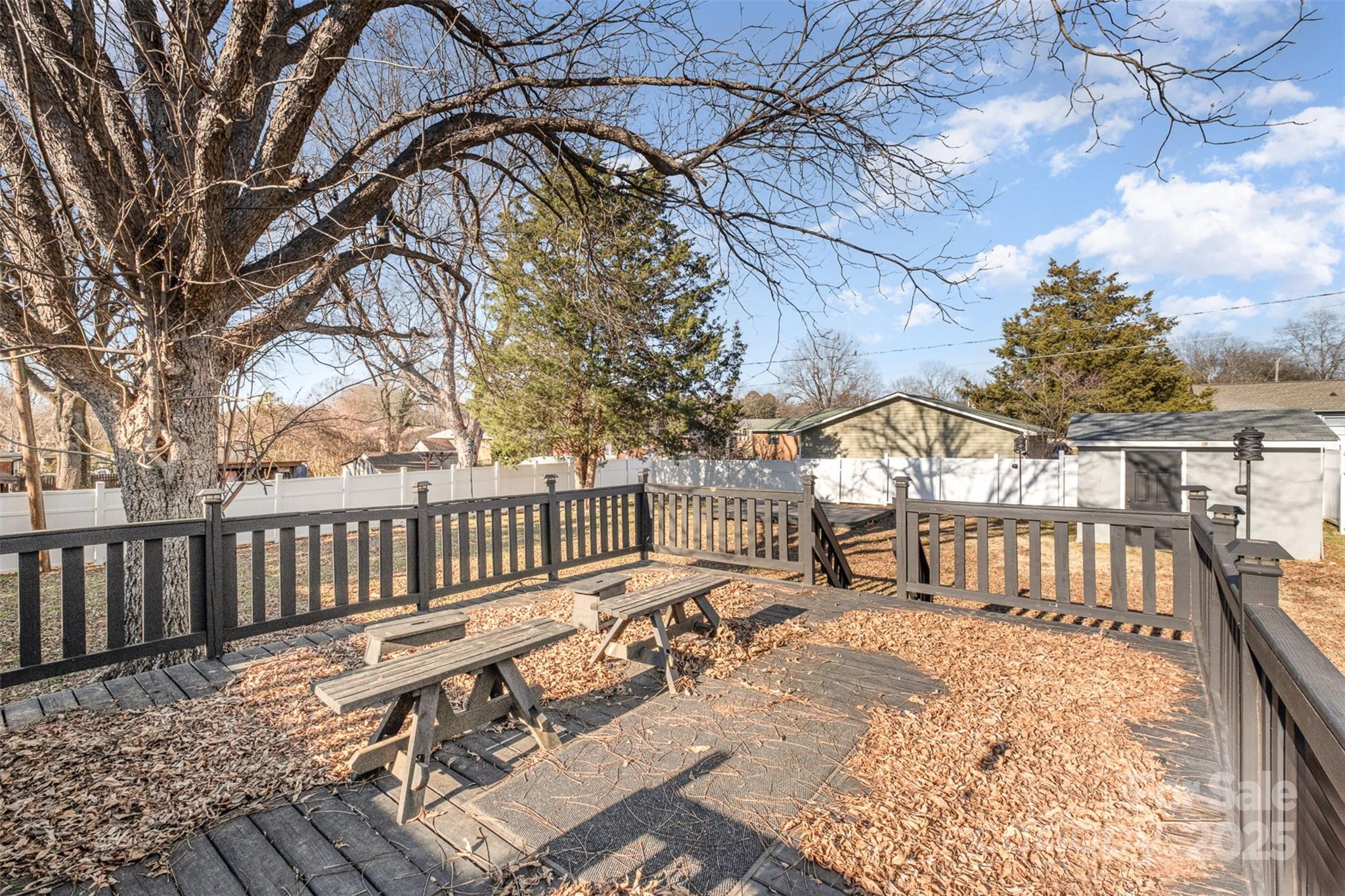 2016 W Arrowood Road