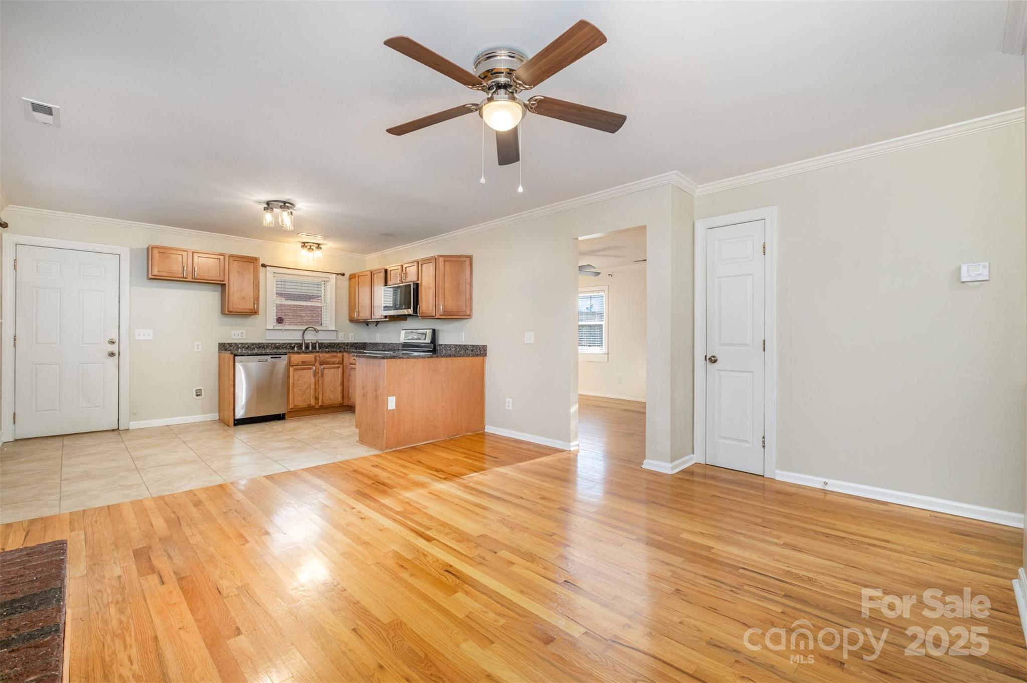 2016 W Arrowood Road