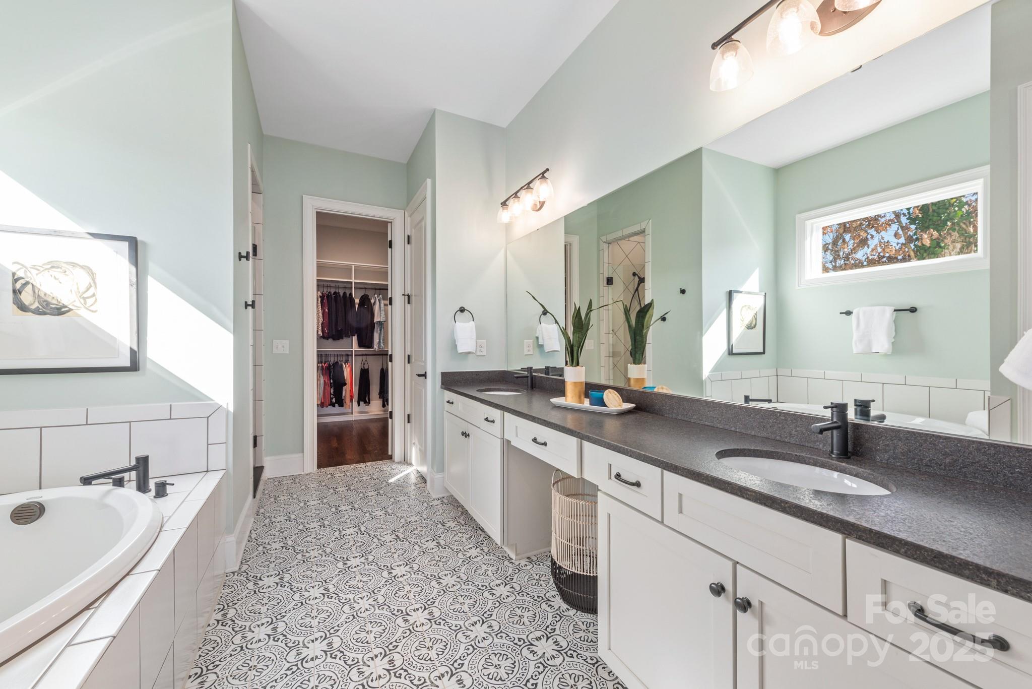 225 South Shore Drive