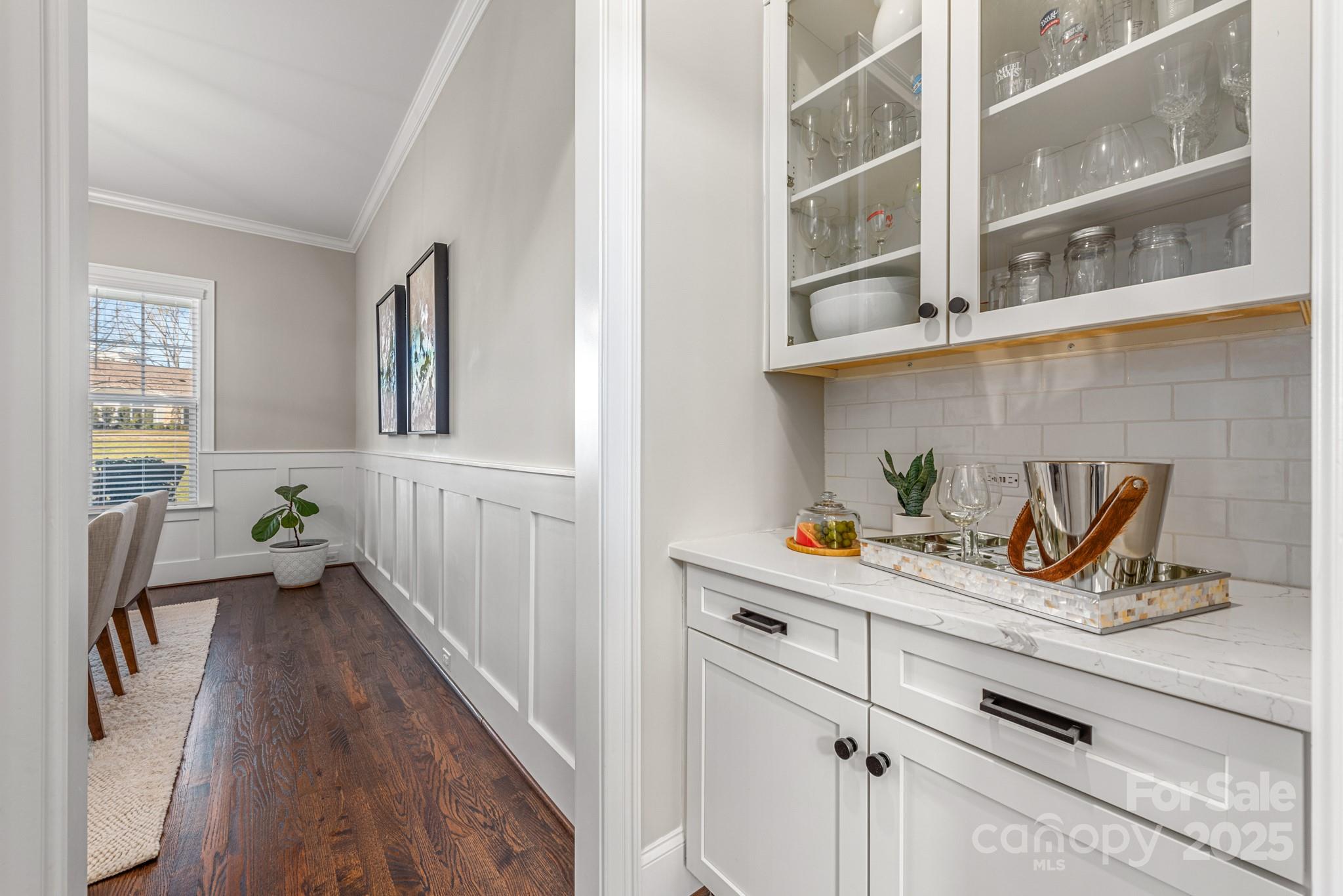 225 South Shore Drive