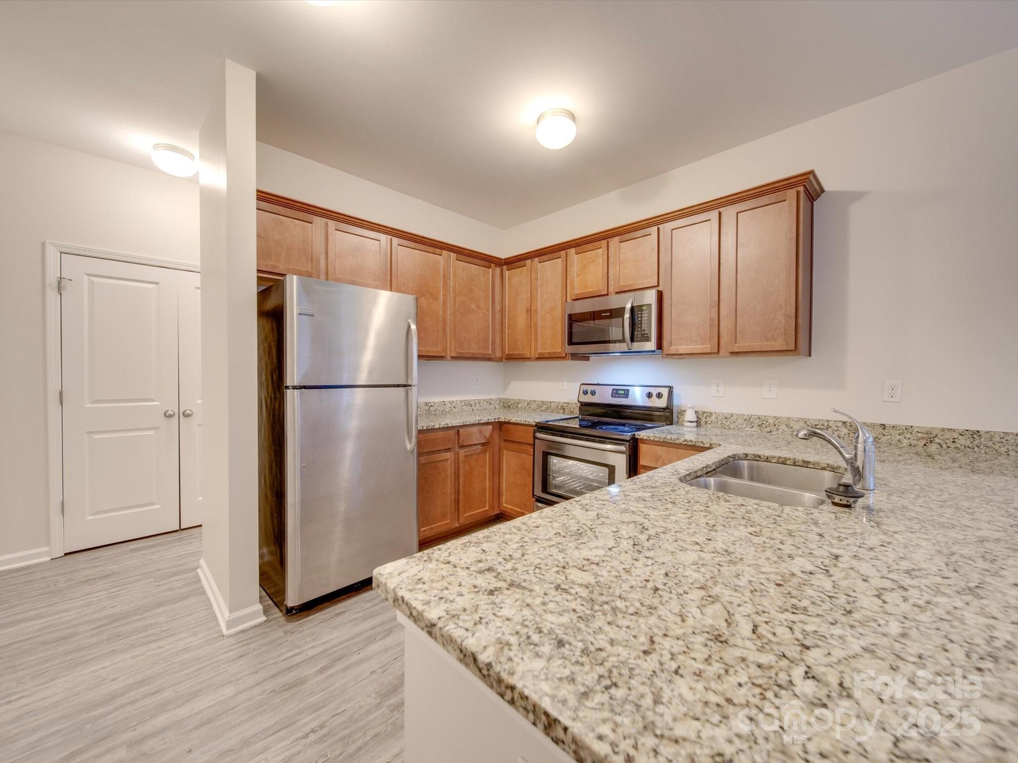 1033 Cedar Village Trail