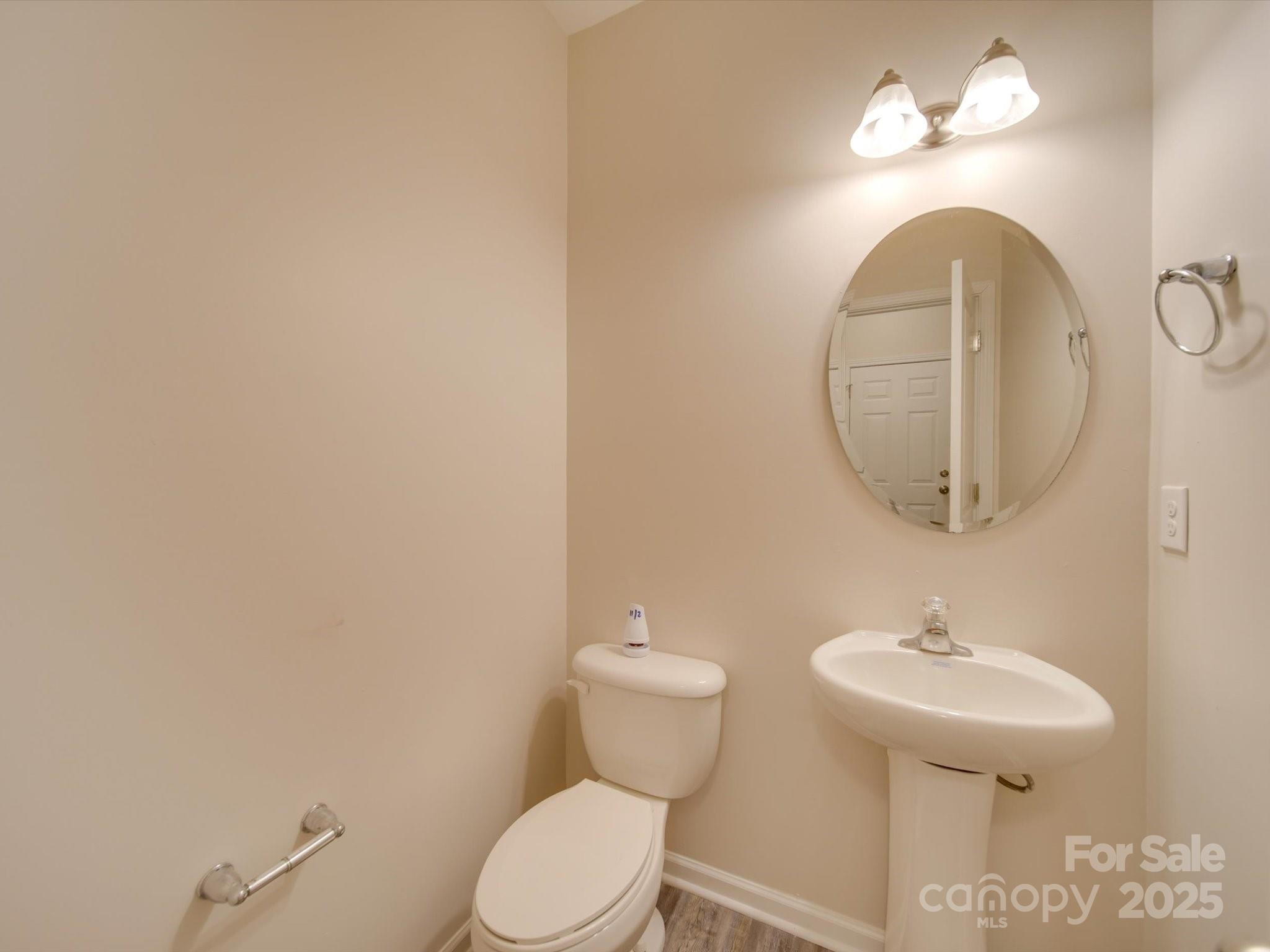 1033 Cedar Village Trail