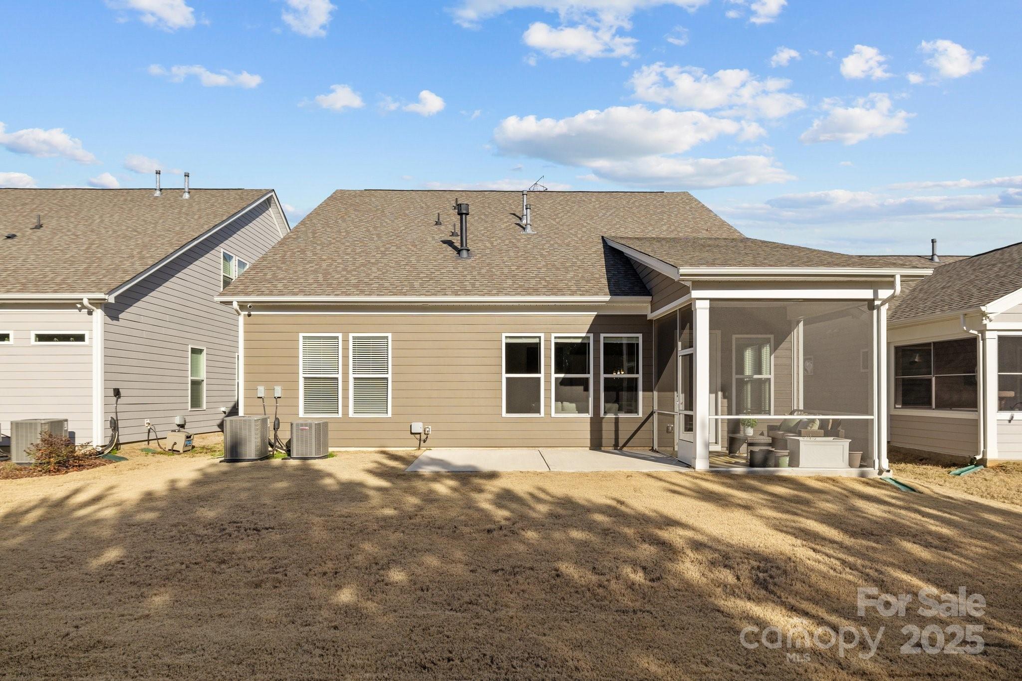 240 Portrait Way Unit: 87