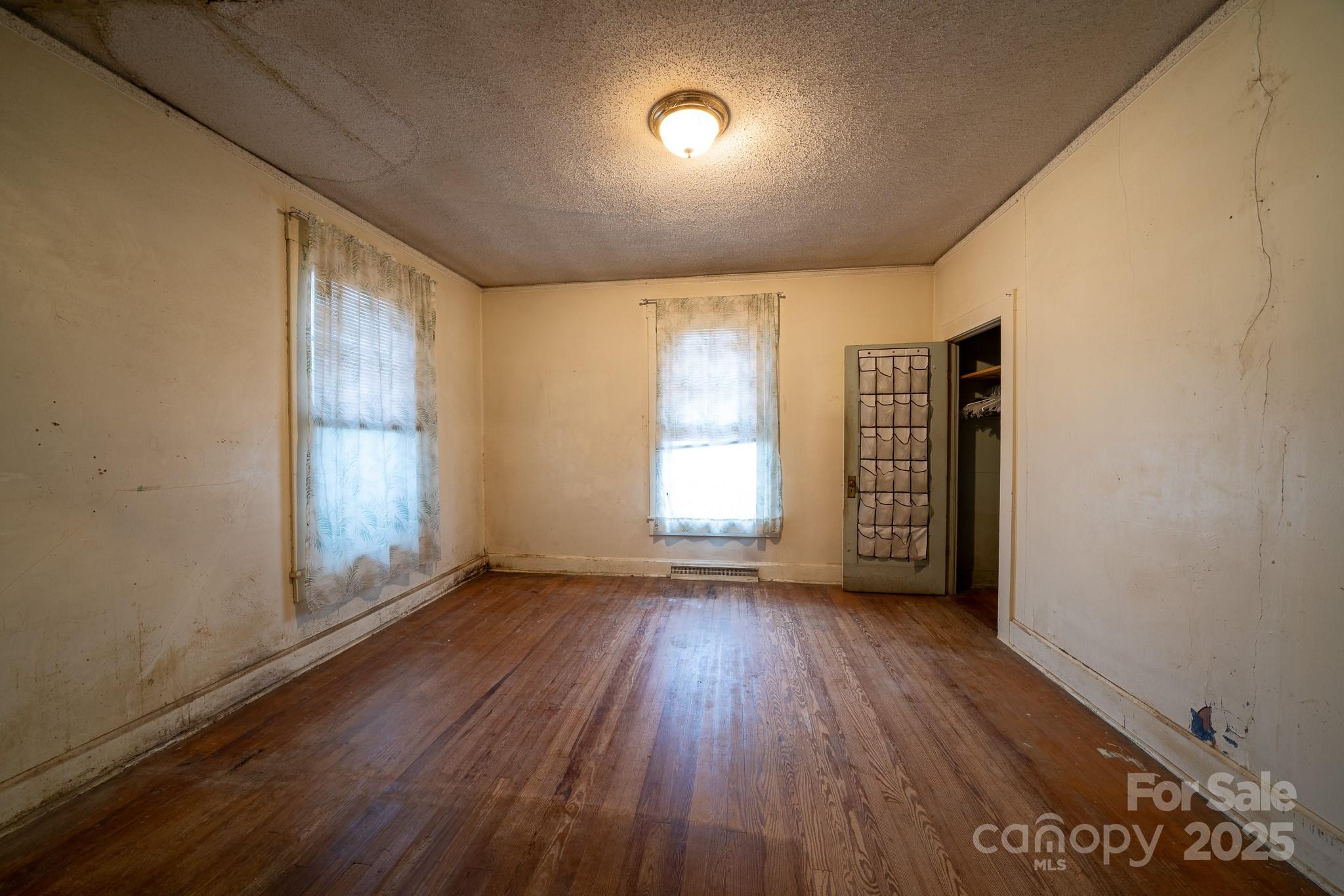 504 Glasgow Road