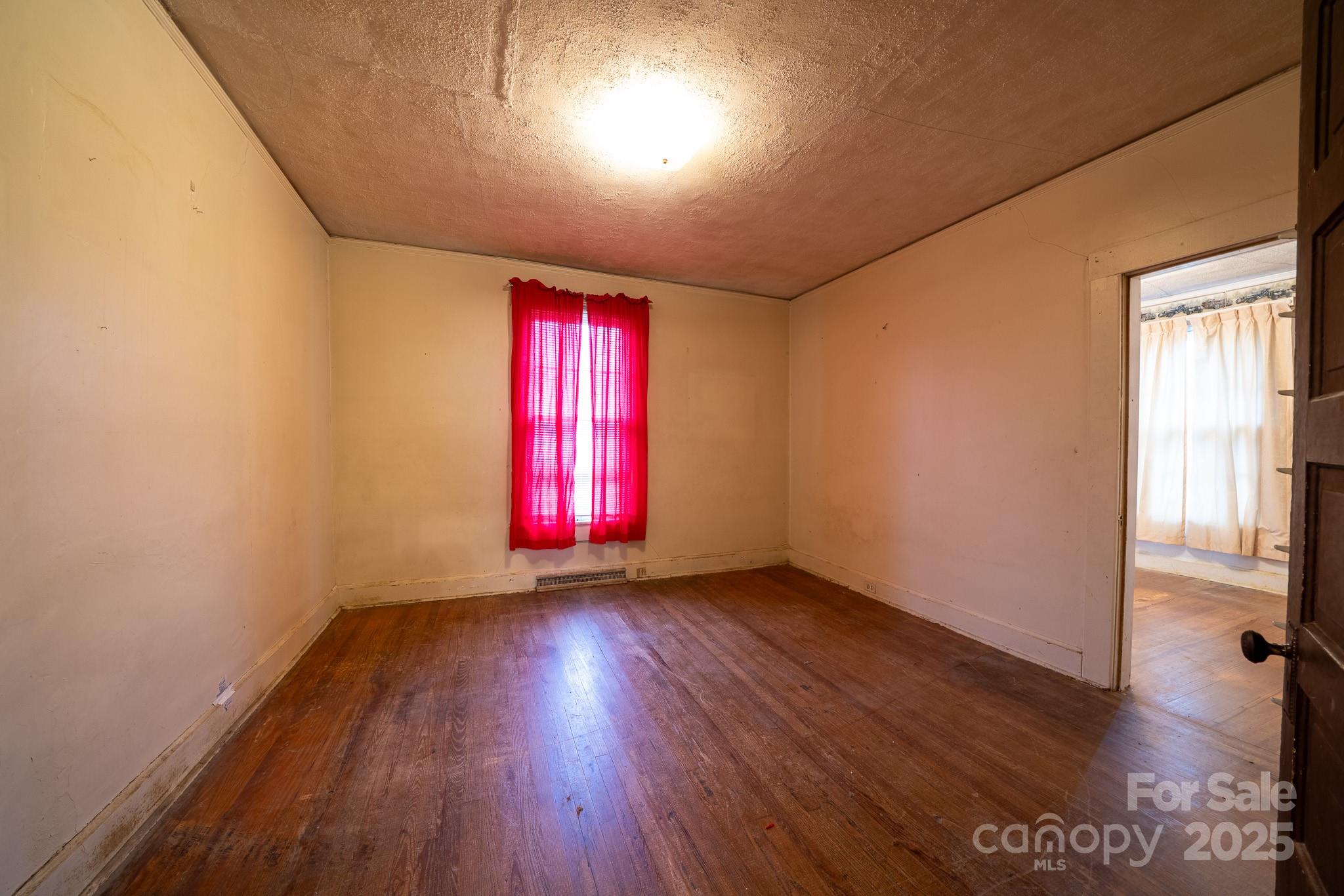 504 Glasgow Road