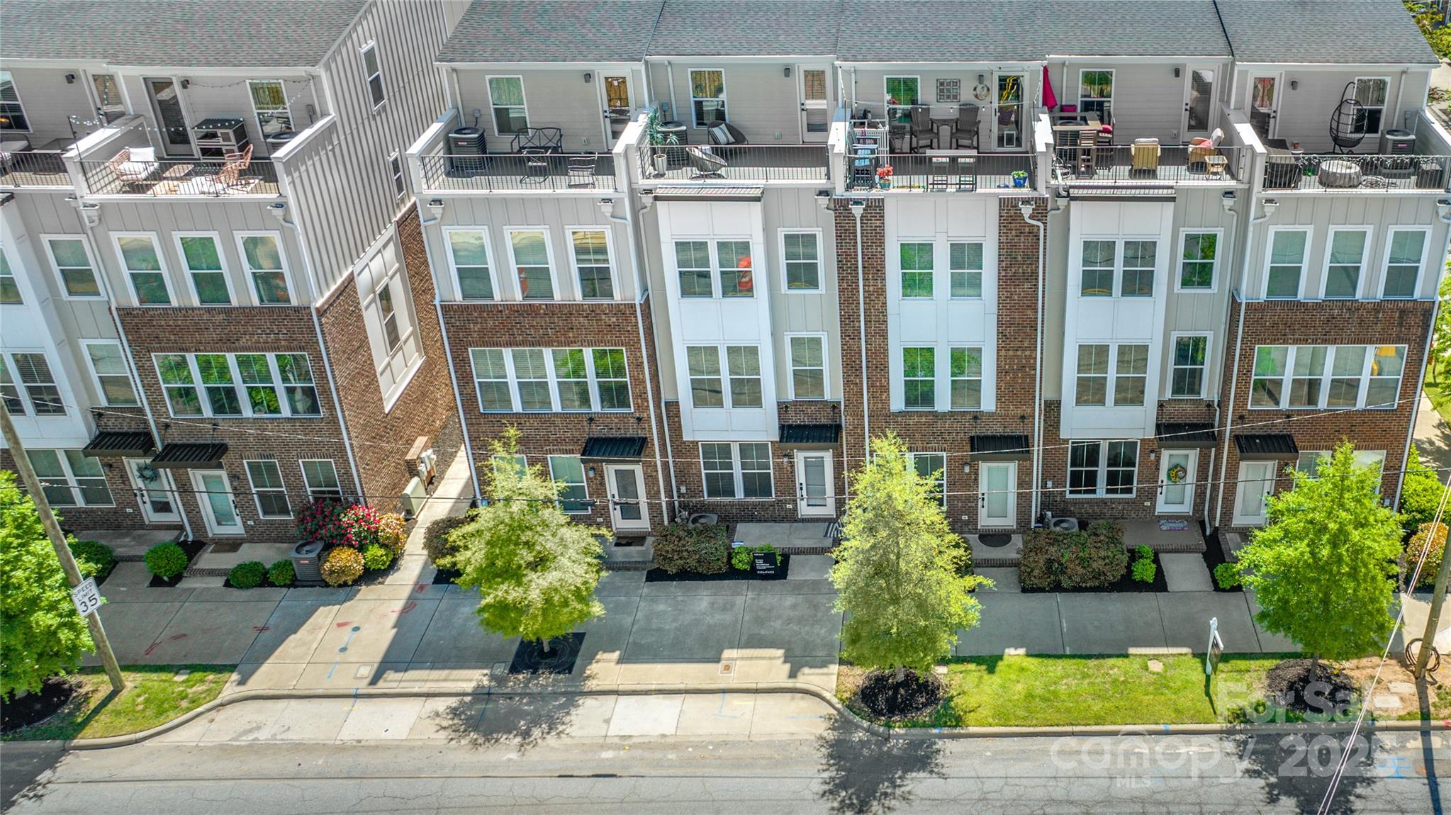 232 Parkwood Avenue