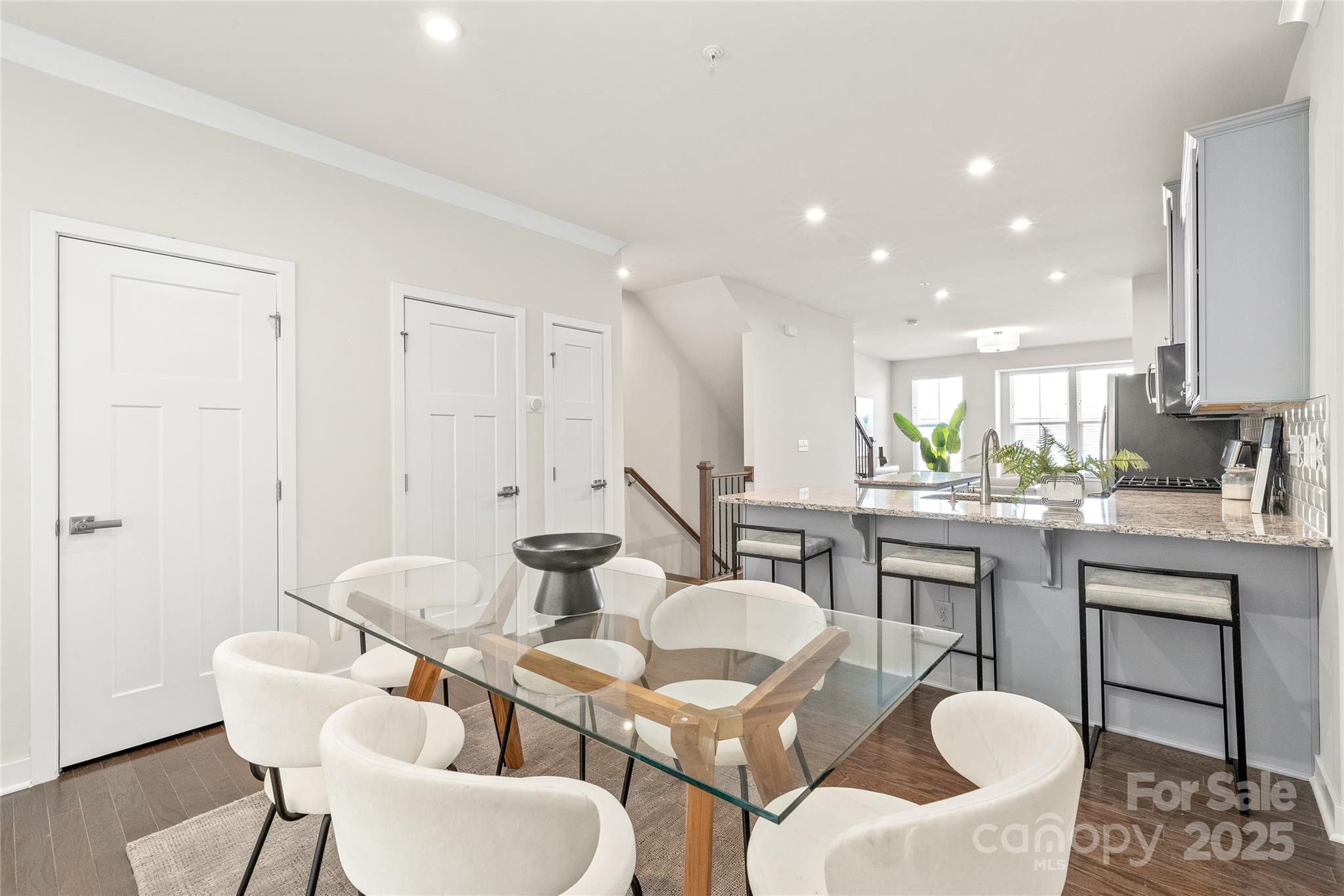 232 Parkwood Avenue