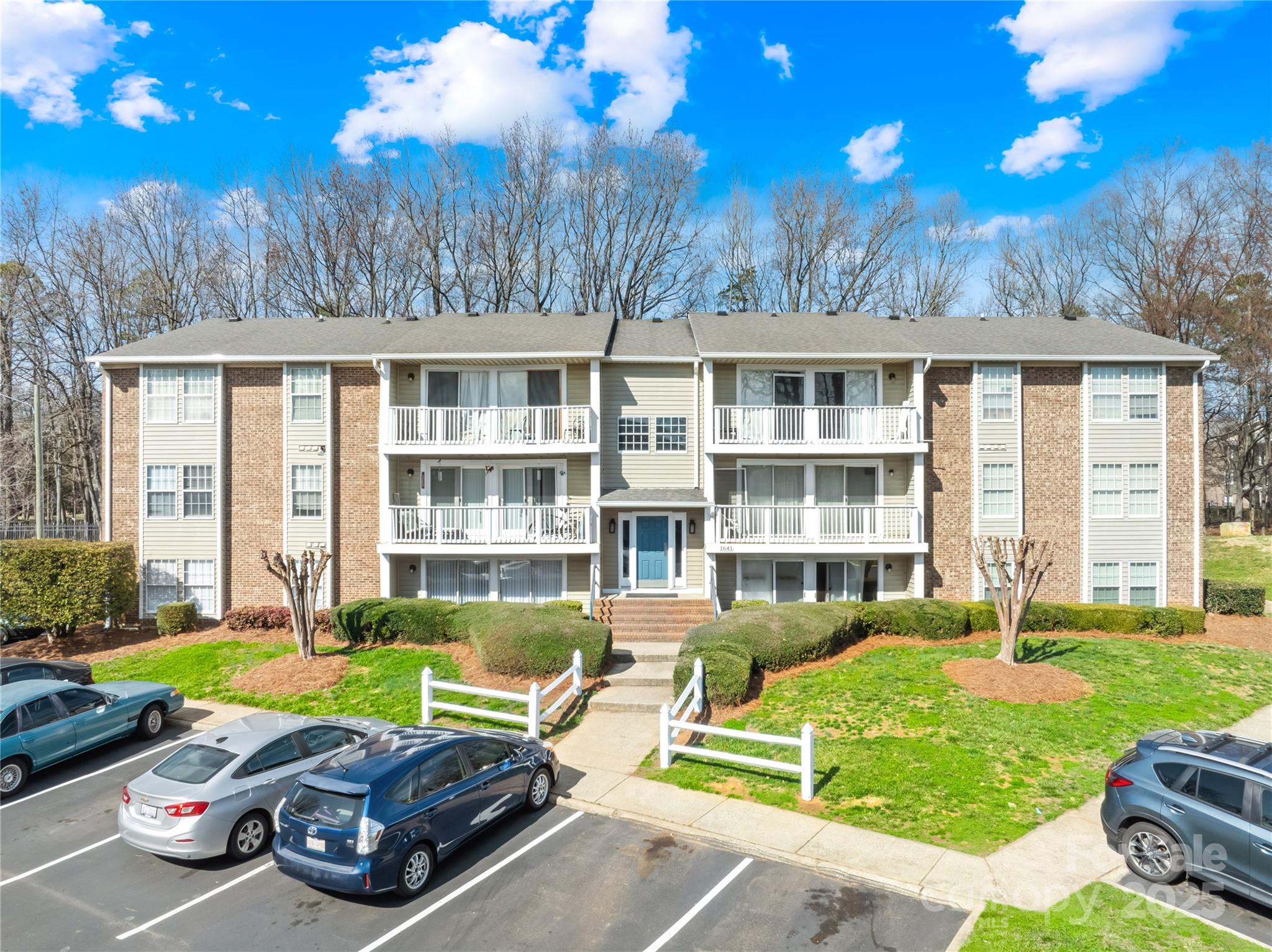 1641 Arlyn Circle Unit: A