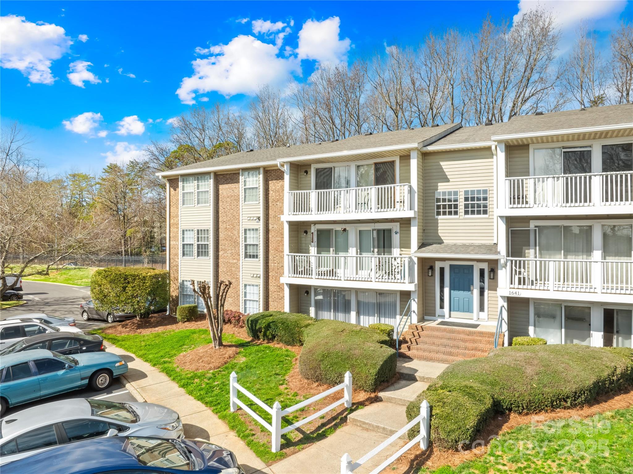 1641 Arlyn Circle Unit: A