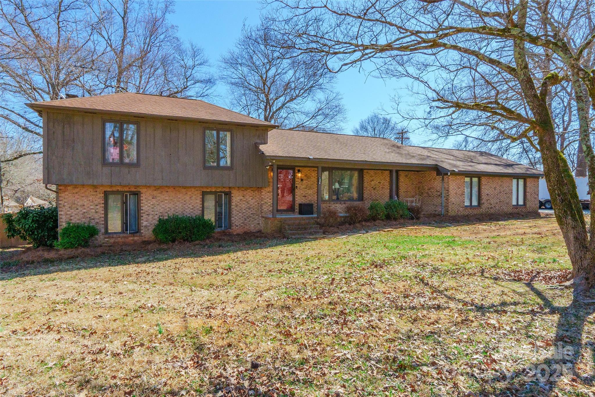1226 Twin Lakes Road