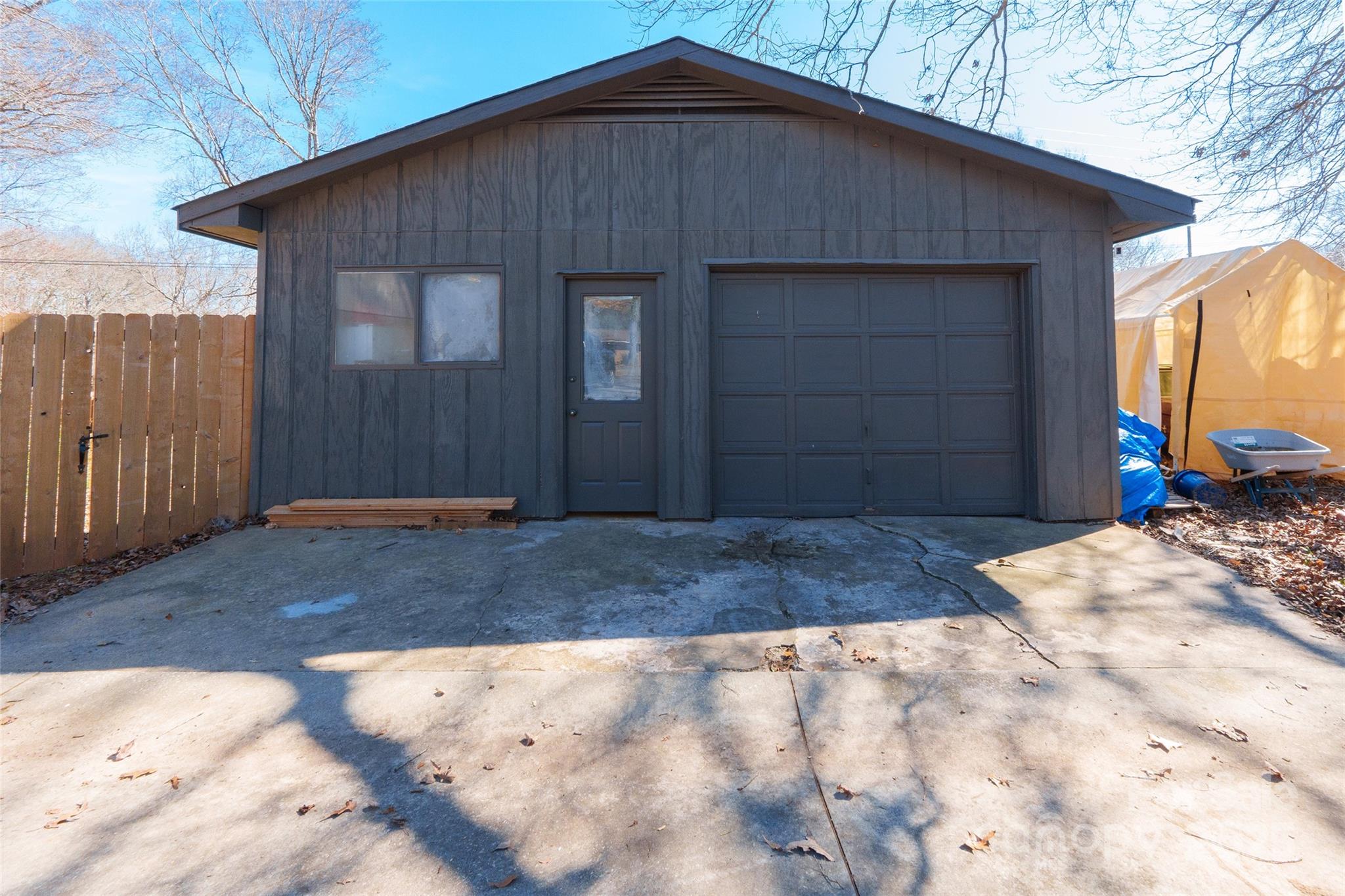 1226 Twin Lakes Road