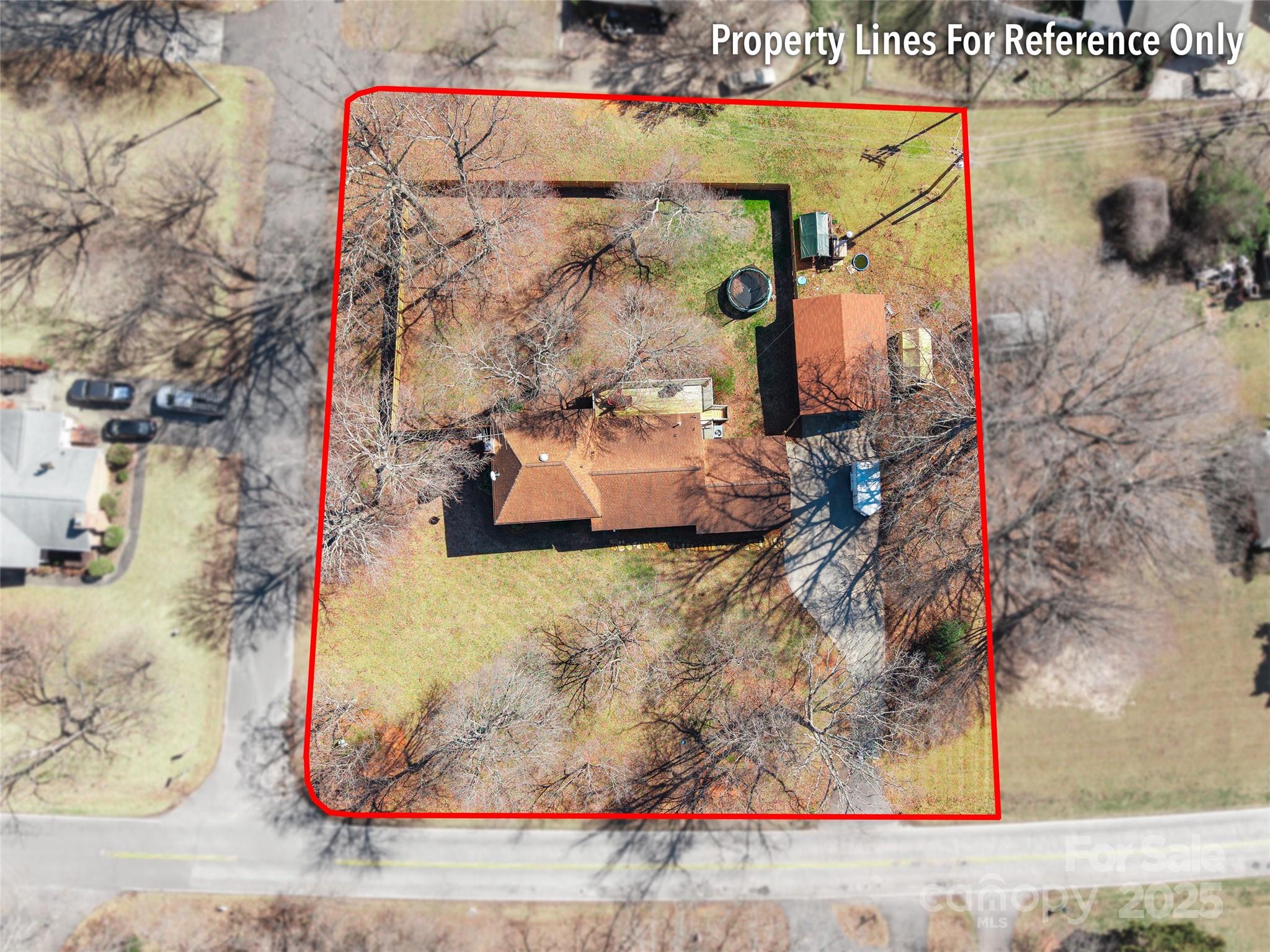 1226 Twin Lakes Road
