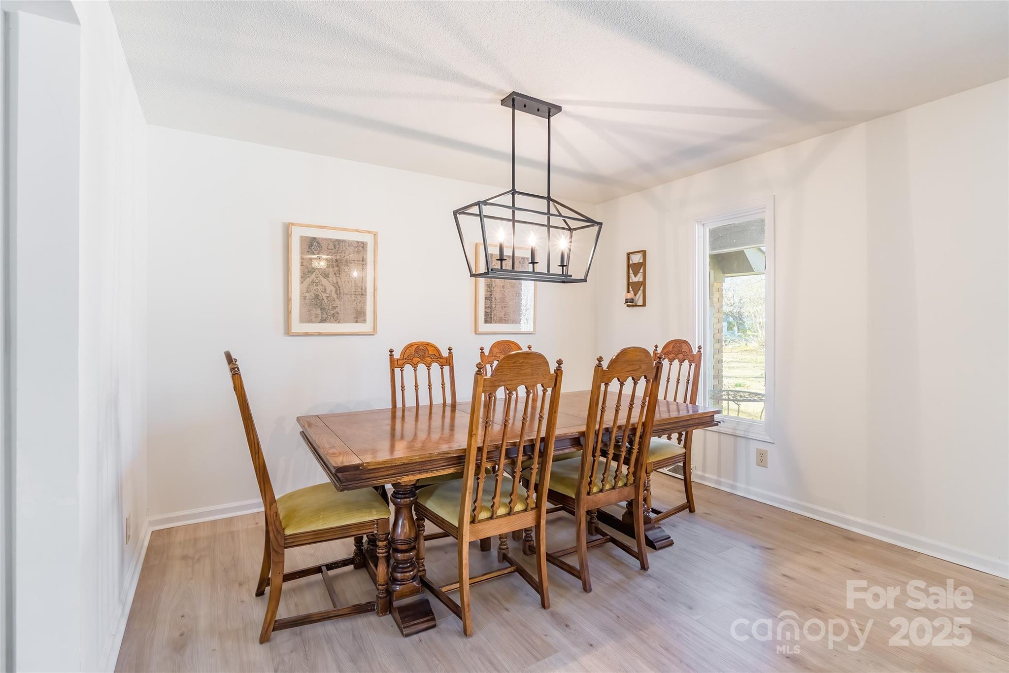 1226 Twin Lakes Road