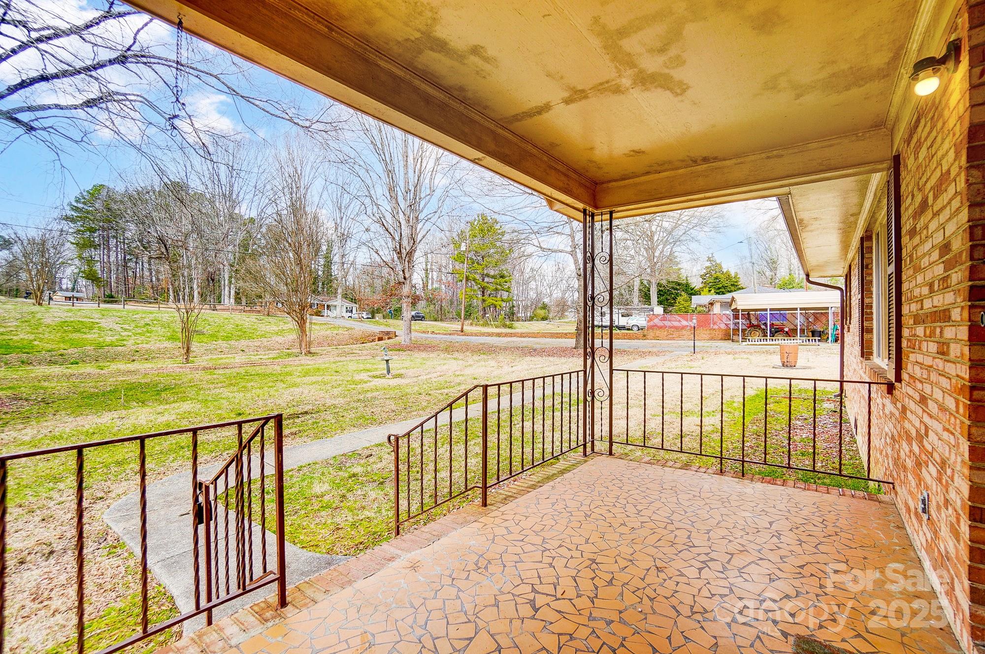 222 Weldon Circle