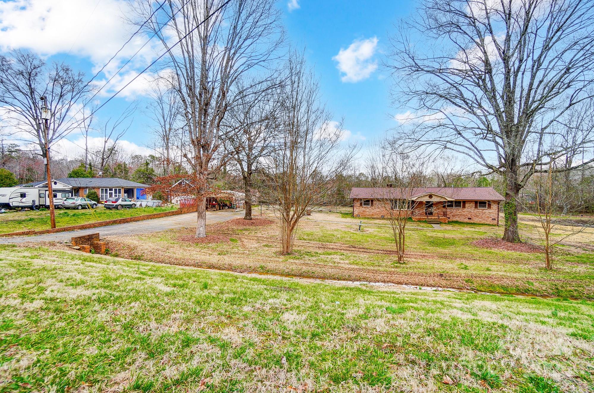 222 Weldon Circle