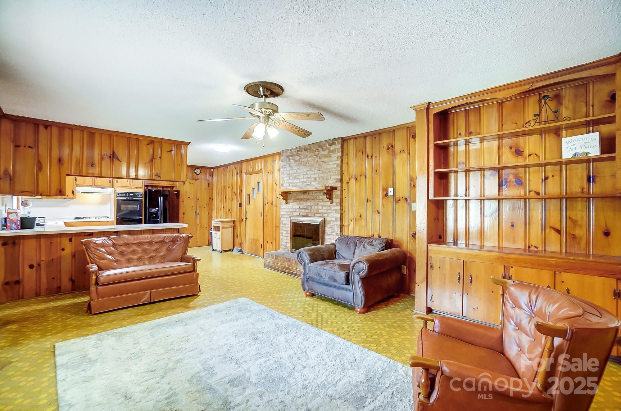 222 Weldon Circle