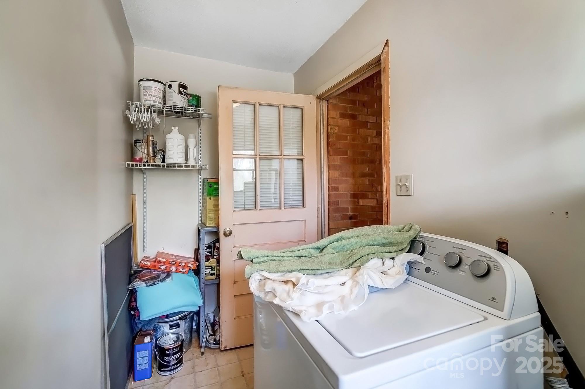 222 Weldon Circle