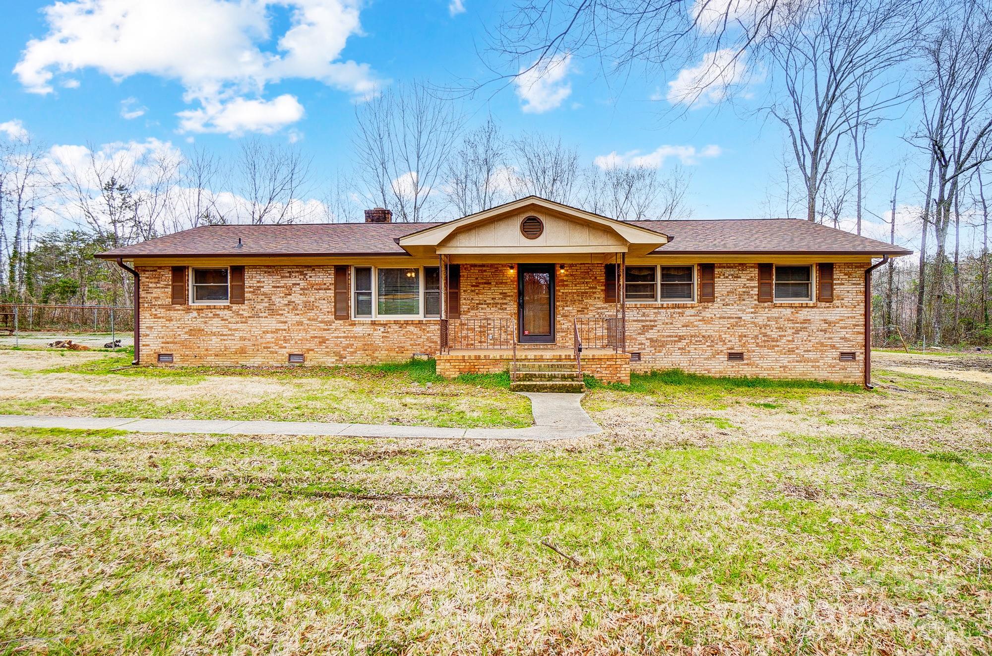222 Weldon Circle