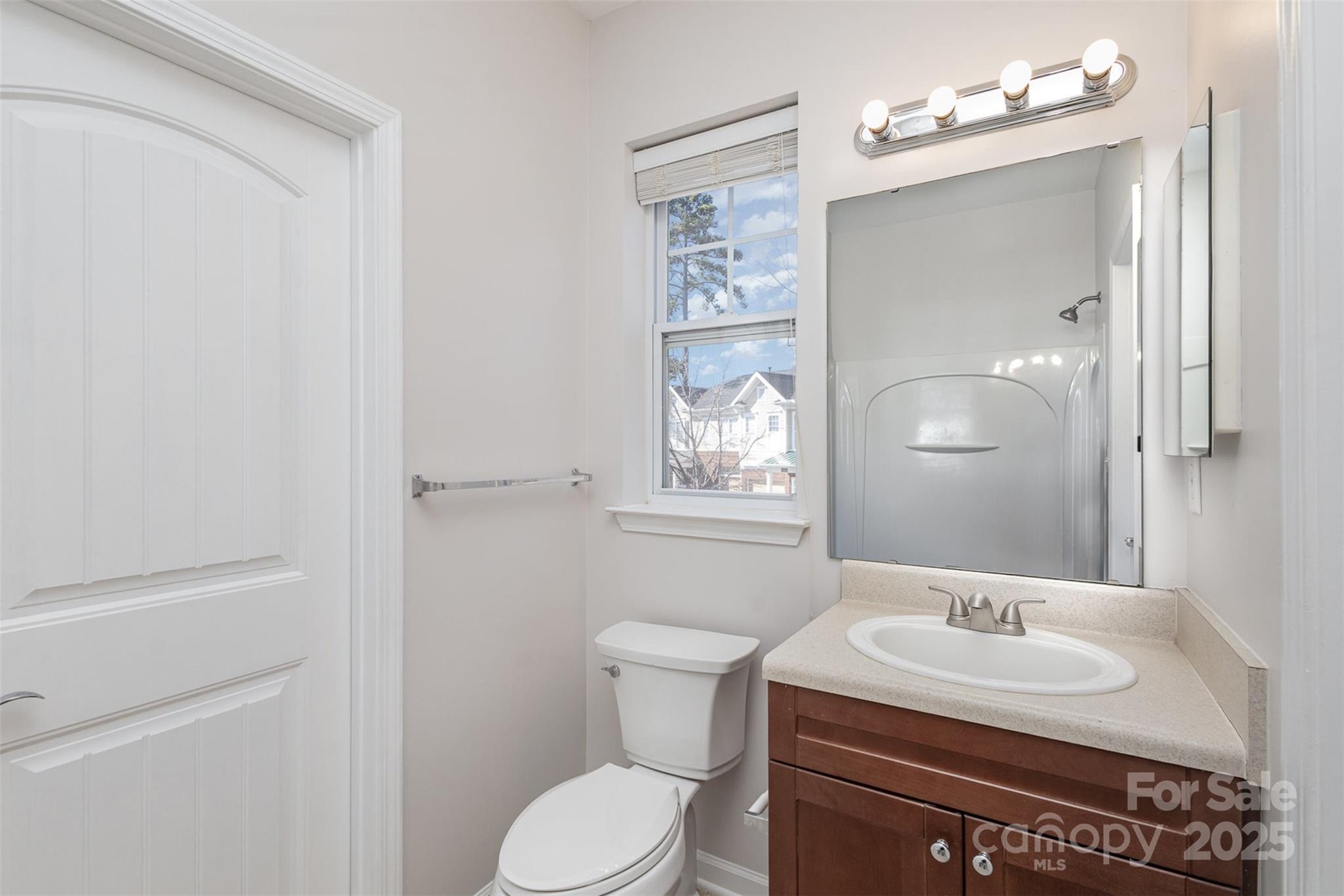 15425 Coventry Court Lane