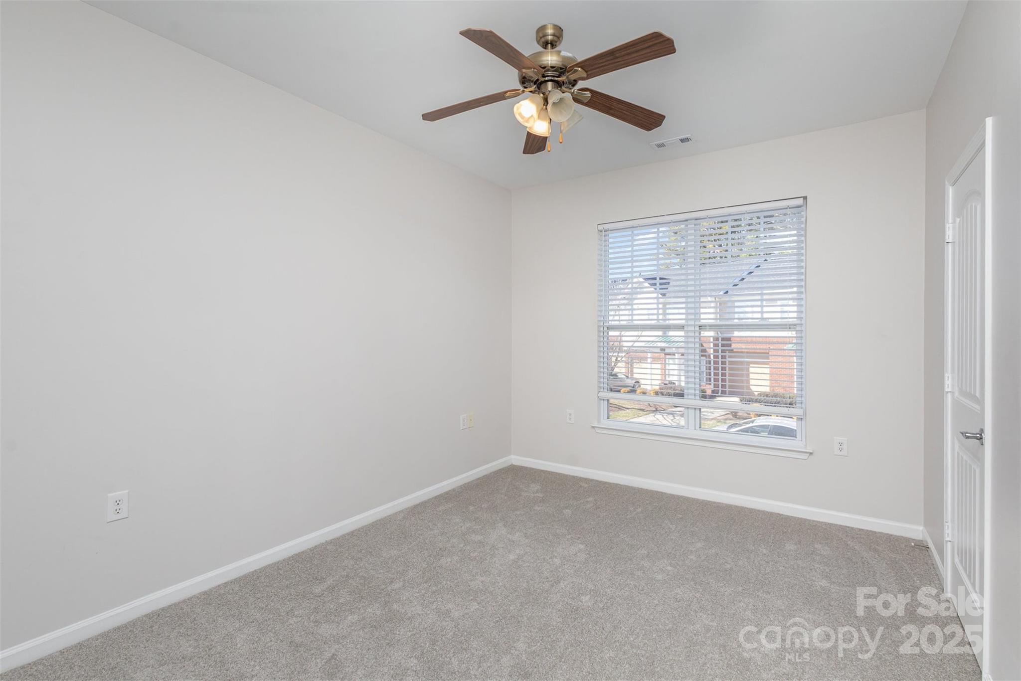 15425 Coventry Court Lane