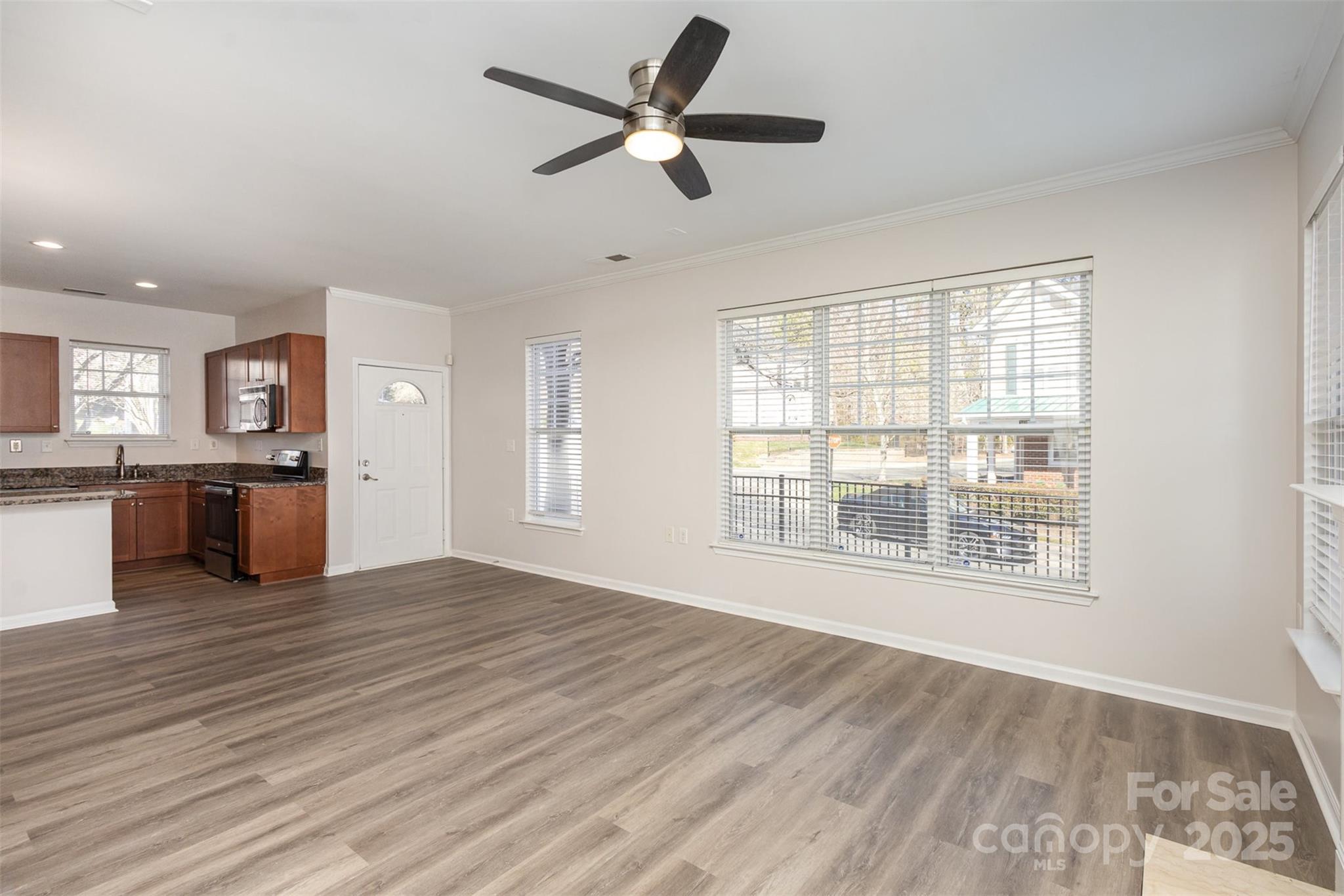 15425 Coventry Court Lane