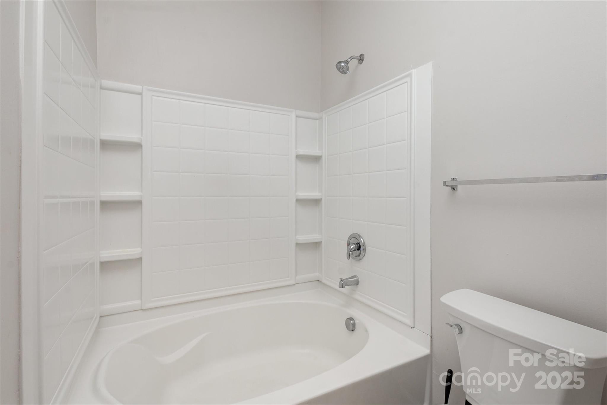 15425 Coventry Court Lane