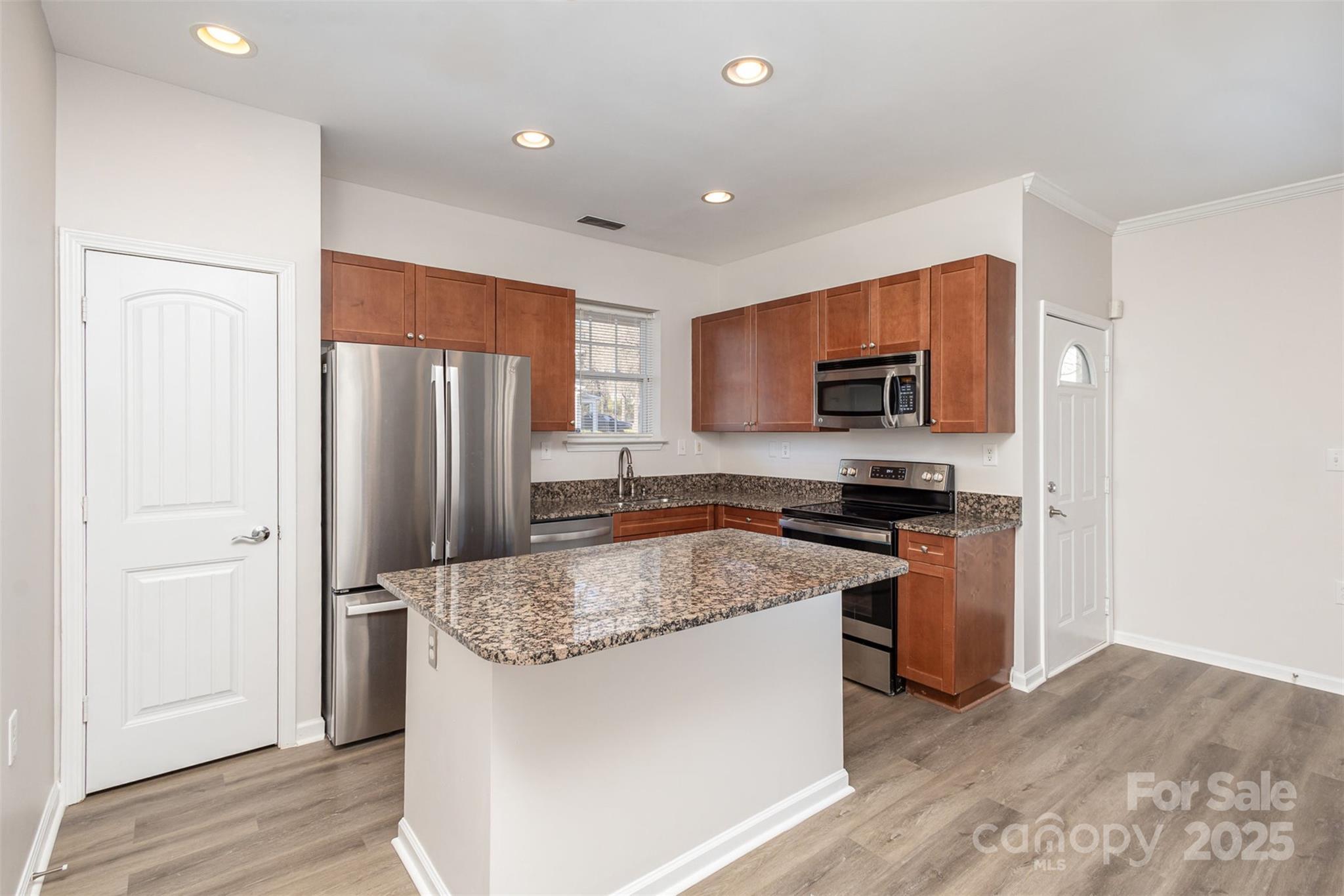 15425 Coventry Court Lane