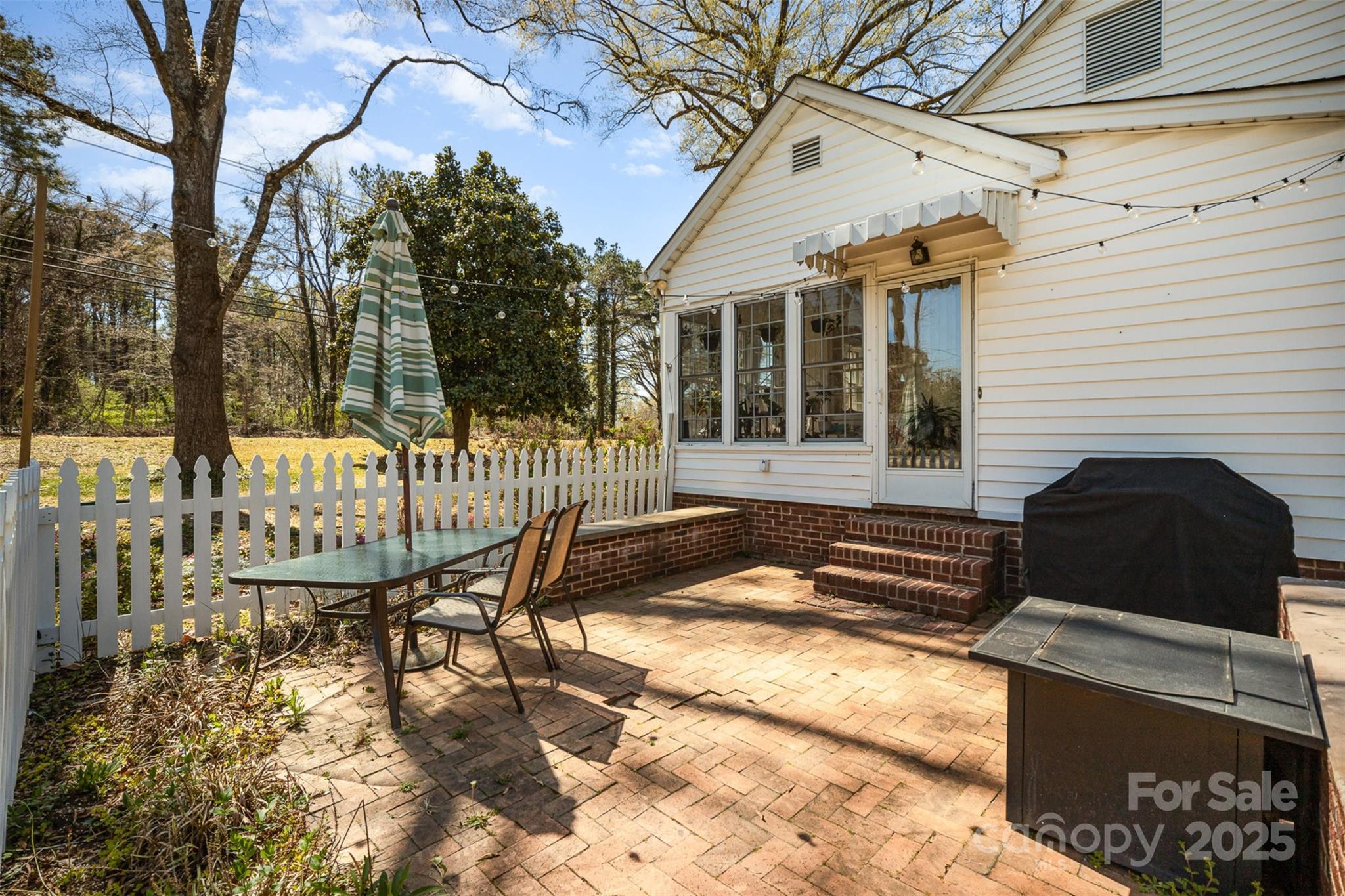 7122 Tuckaseegee Road