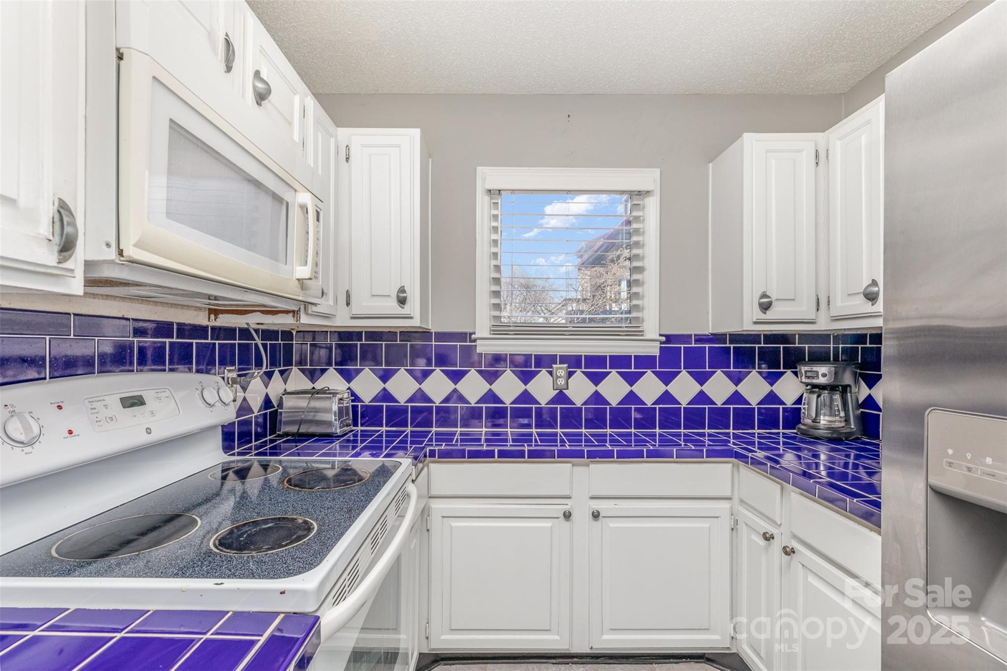 9035 J M Keynes Drive Unit: 33