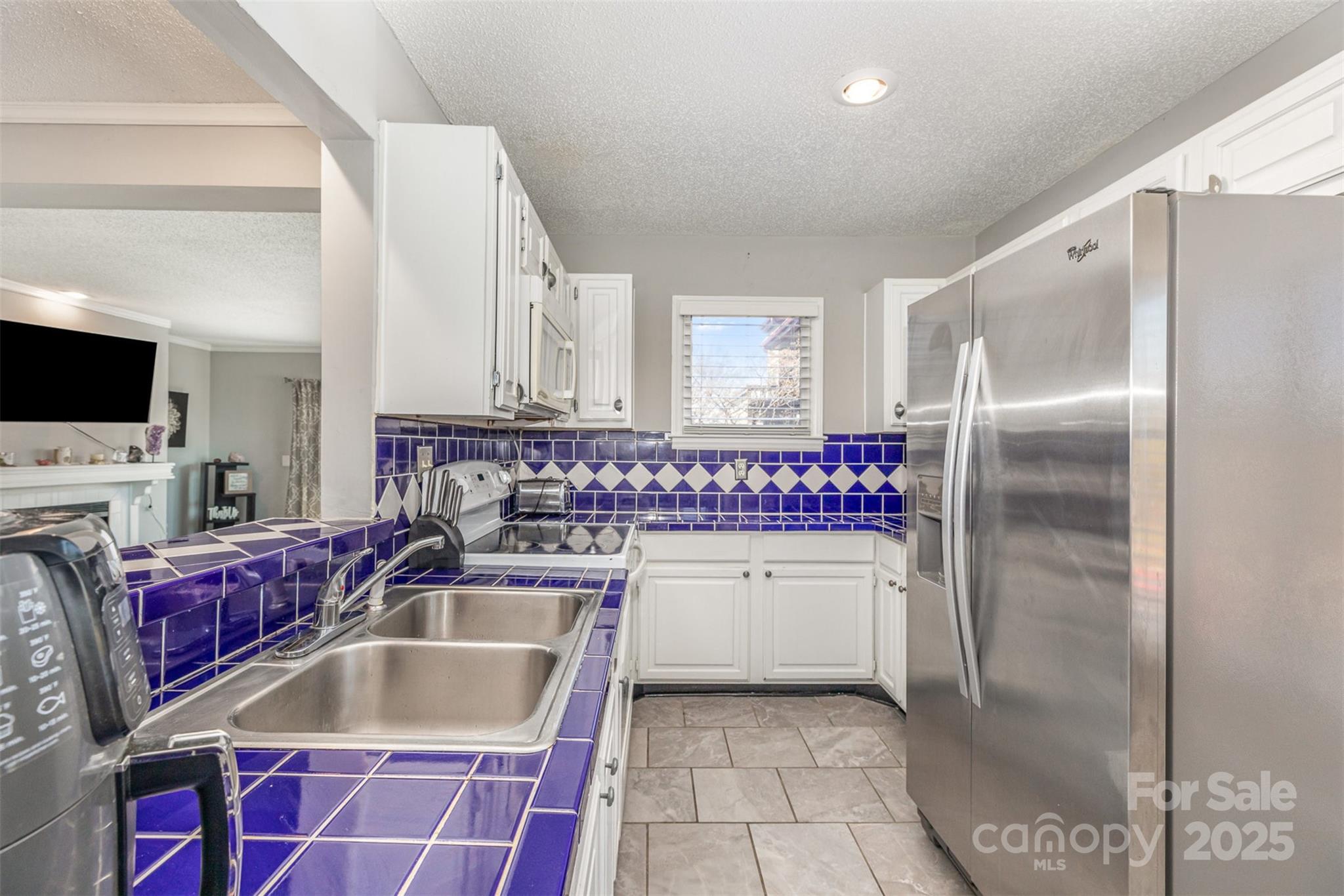 9035 J M Keynes Drive Unit: 33