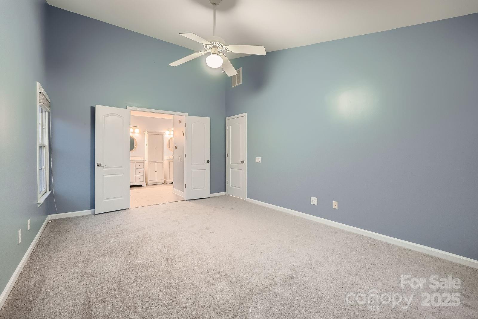 2835 Peverell Lane