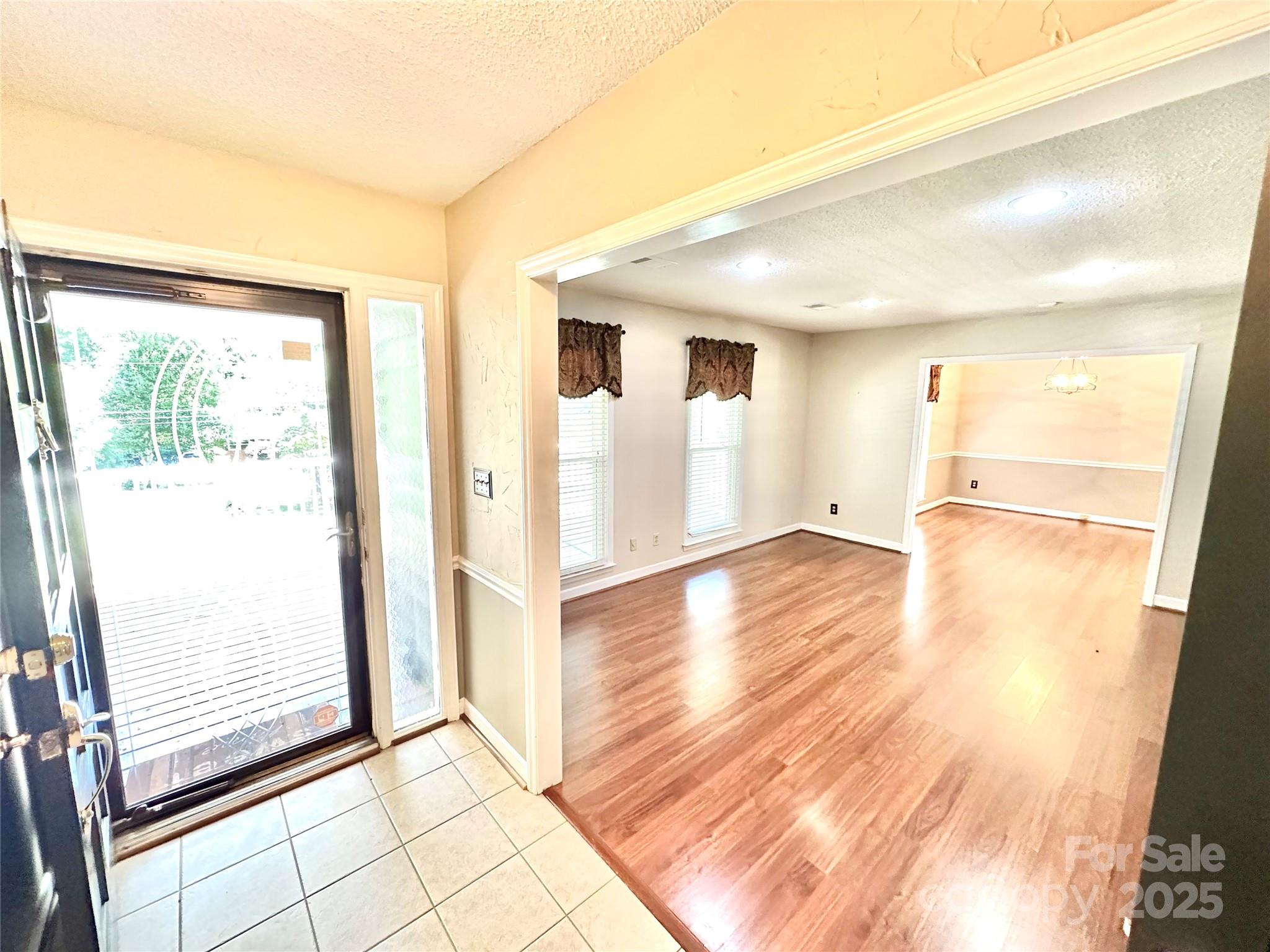 9401 Elvis Drive
