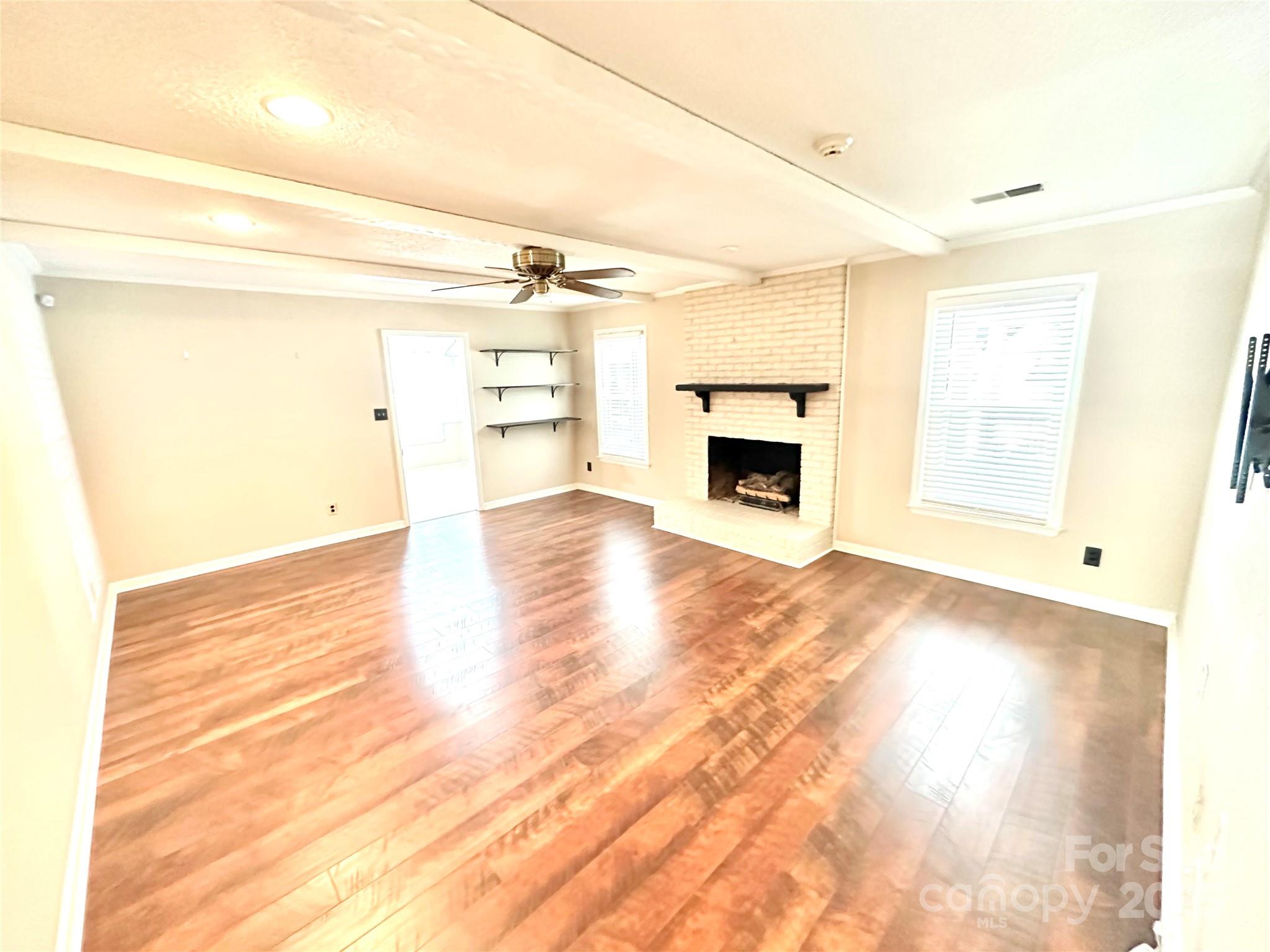 9401 Elvis Drive