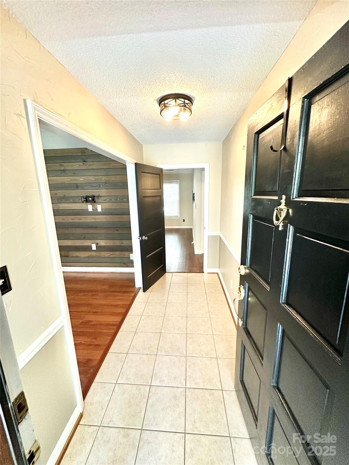 9401 Elvis Drive