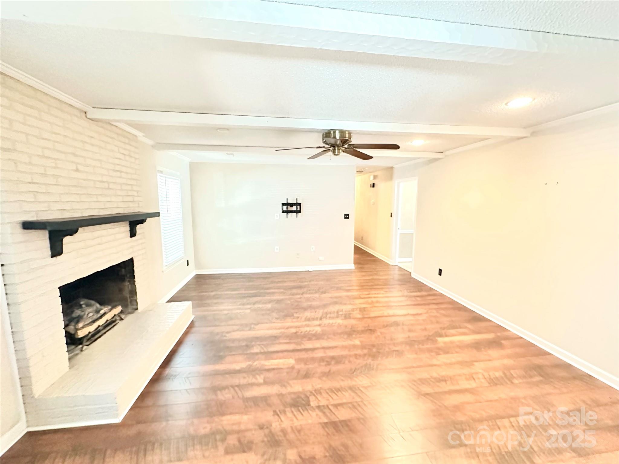 9401 Elvis Drive