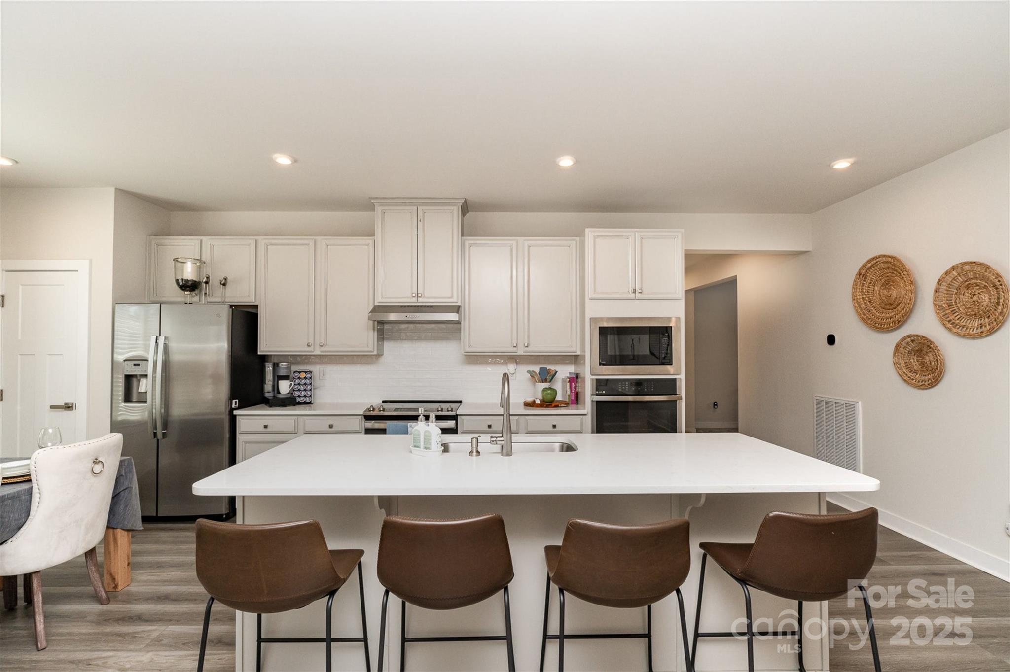6419 Cambridge Drive