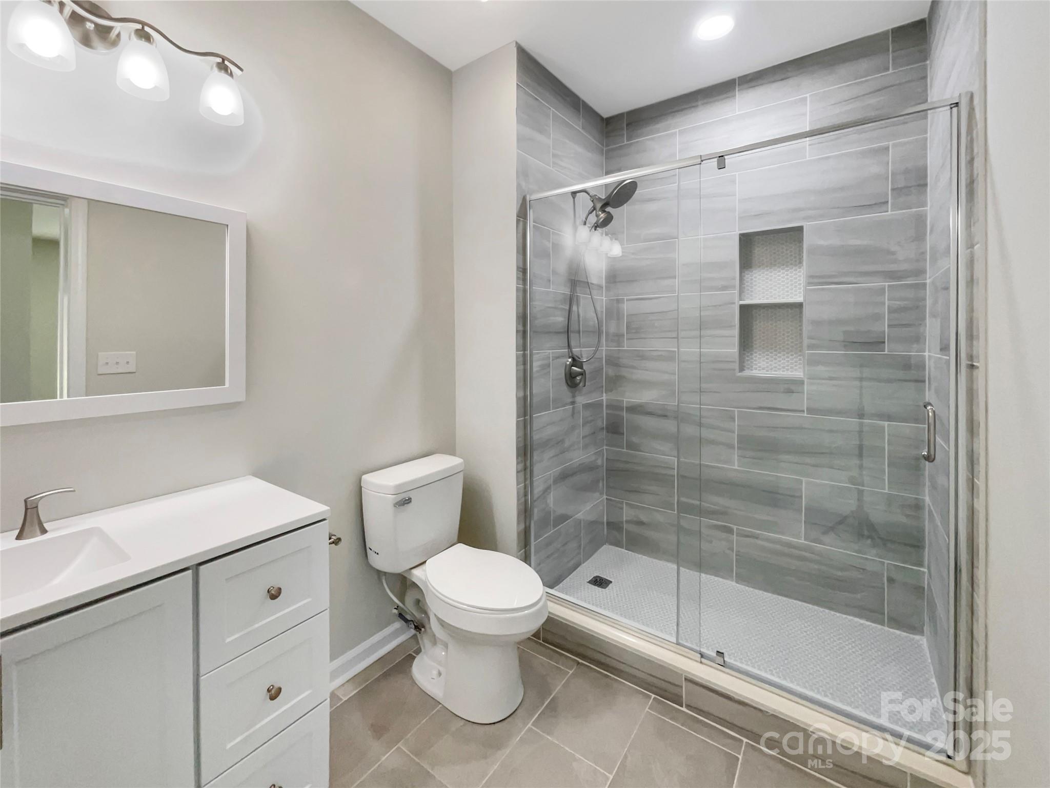 15827 Arabian Mews Lane