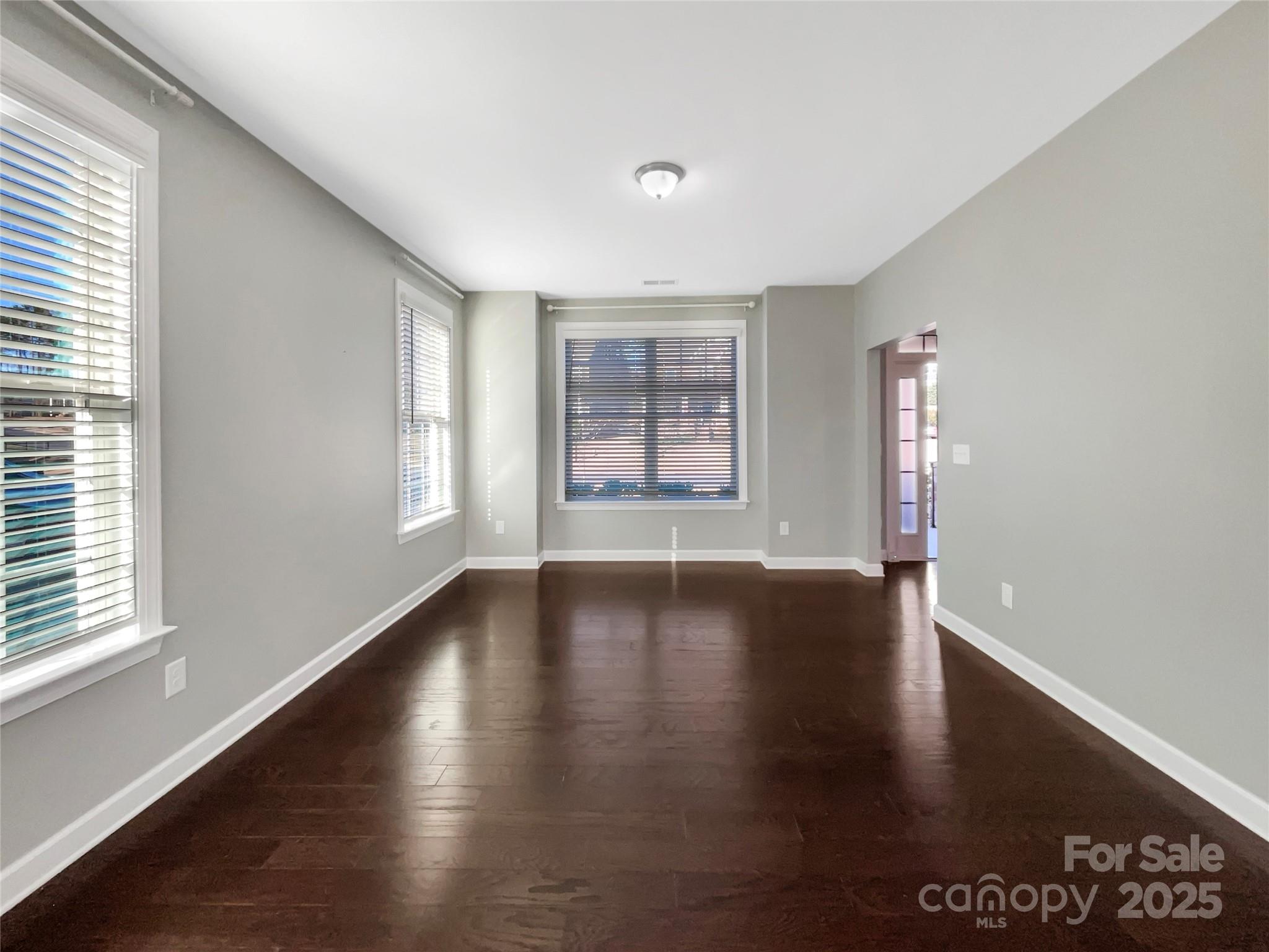 15827 Arabian Mews Lane